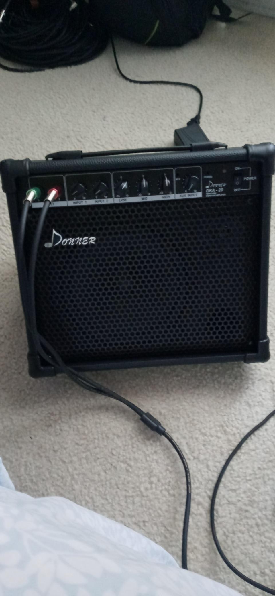Donner DKA-20 Keyboard Amplifier 20 Watt Keyboard AMP with Aux in and Two Channels, Bass Guitar Amp, Piano Amplifier, Electronic Drum Speaker Support for Microphone Input customer photo 2