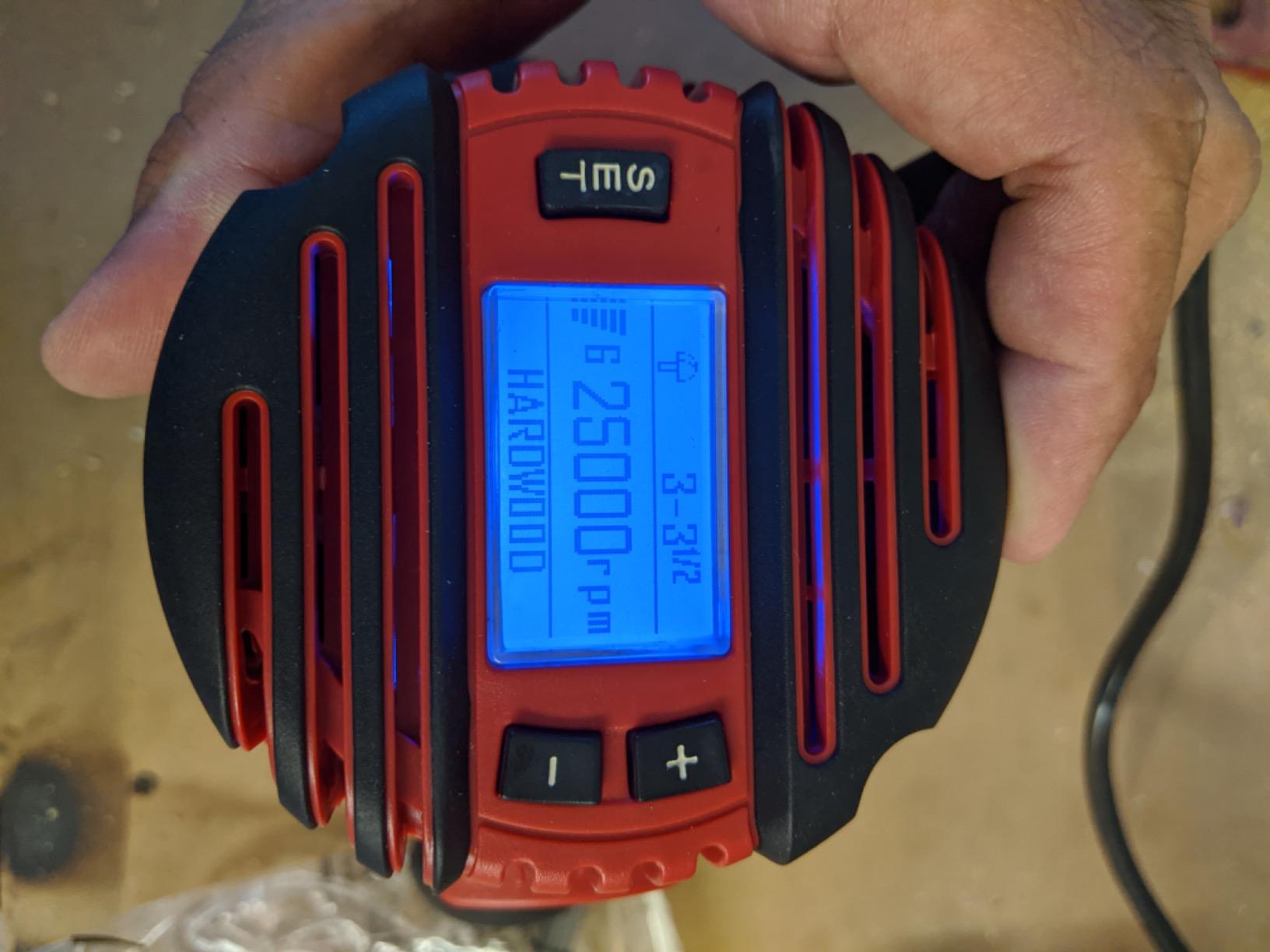 SKIL 14 Amp Plunge and Fixed Base Router Combo - RT1322-00 customer photo 2