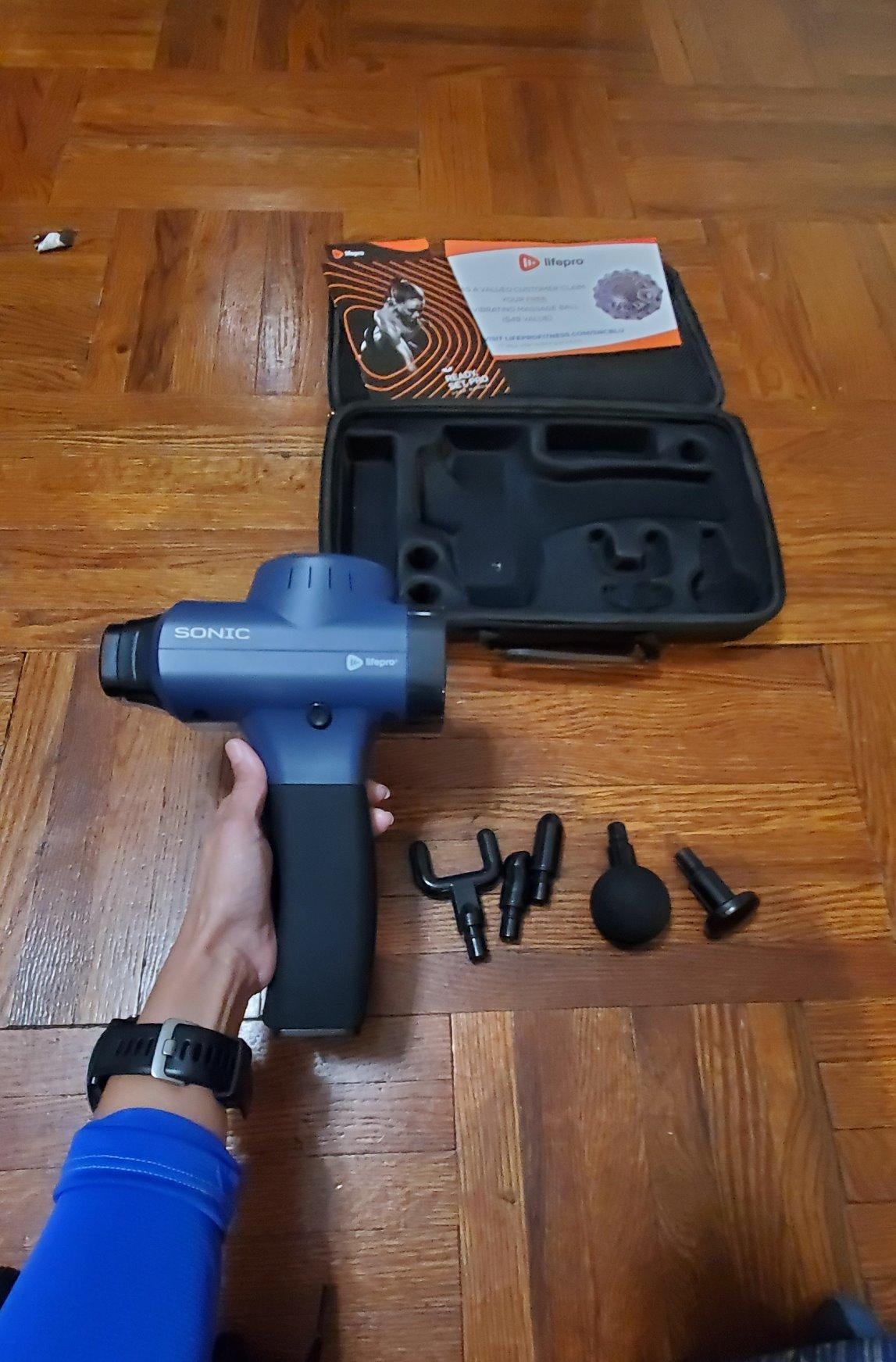 Lifepro Massage Gun - Percussion Muscle Massager for Athletes with 8 Massage Heads and 5 Speed Settings - Deep Tissue Back and Muscle Massage Gun for Recovery customer photo 1
