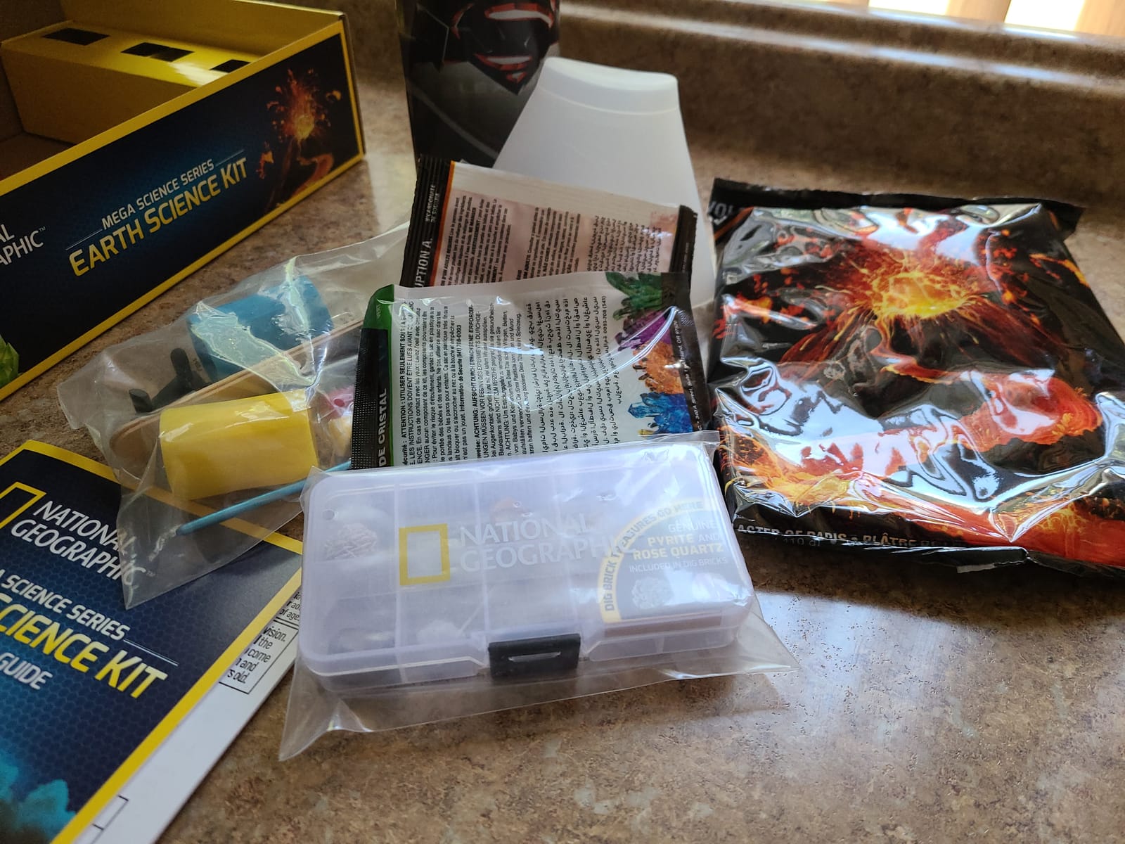 National Geographic Earth Science Kit with 100+ Activities for Kids 8-12 | Crystal Growing, Volcano Experiments, Rock Collection, Earth Science Activities, STEM Projects, Birthday Gift customer photo 1