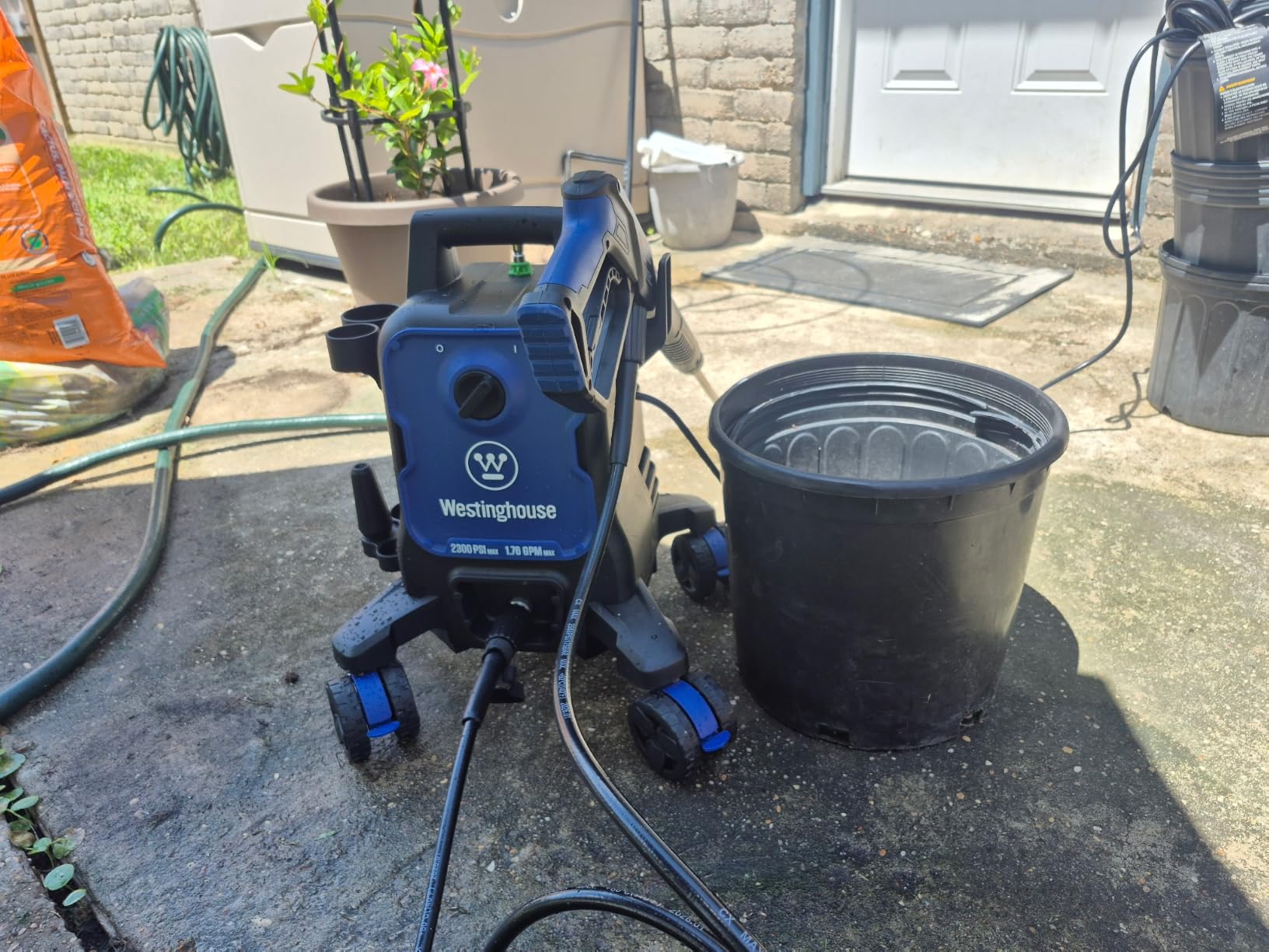 Westinghouse ePX3100 Electric Pressure Washer, 2300 Max PSI 1.76 Max GPM with Anti-Tipping Technology, Onboard Soap Tank, Pro-Style Steel Wand, 5-Nozzle Set, for Cars/Fences/Driveways/Home/Patios customer photo 2