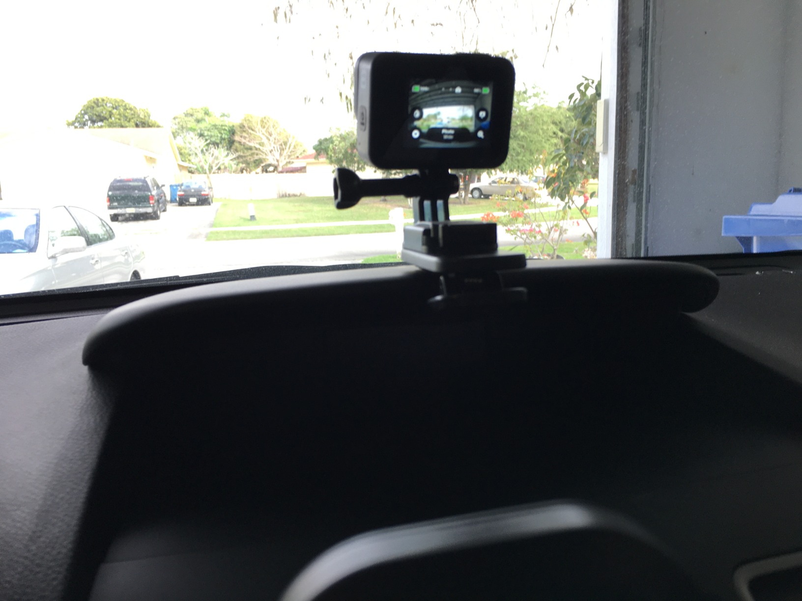 GoPro Magnetic Swivel Cameras Clip - Official GoPro Accessory, Black customer photo 2