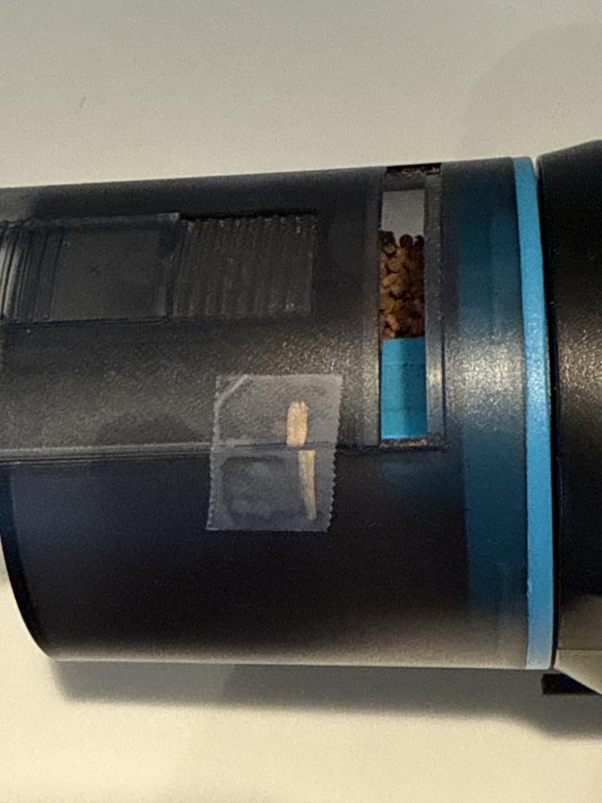 Lukovee Automatic Fish Feeder, USB Rechargeable Timer, 200ML Large Capacity | Feeding Time Display, Moisture-Proof, Aquarium Fish Tank Food Dispenser for Vacation Weekend Holiday ,Blue customer photo 2