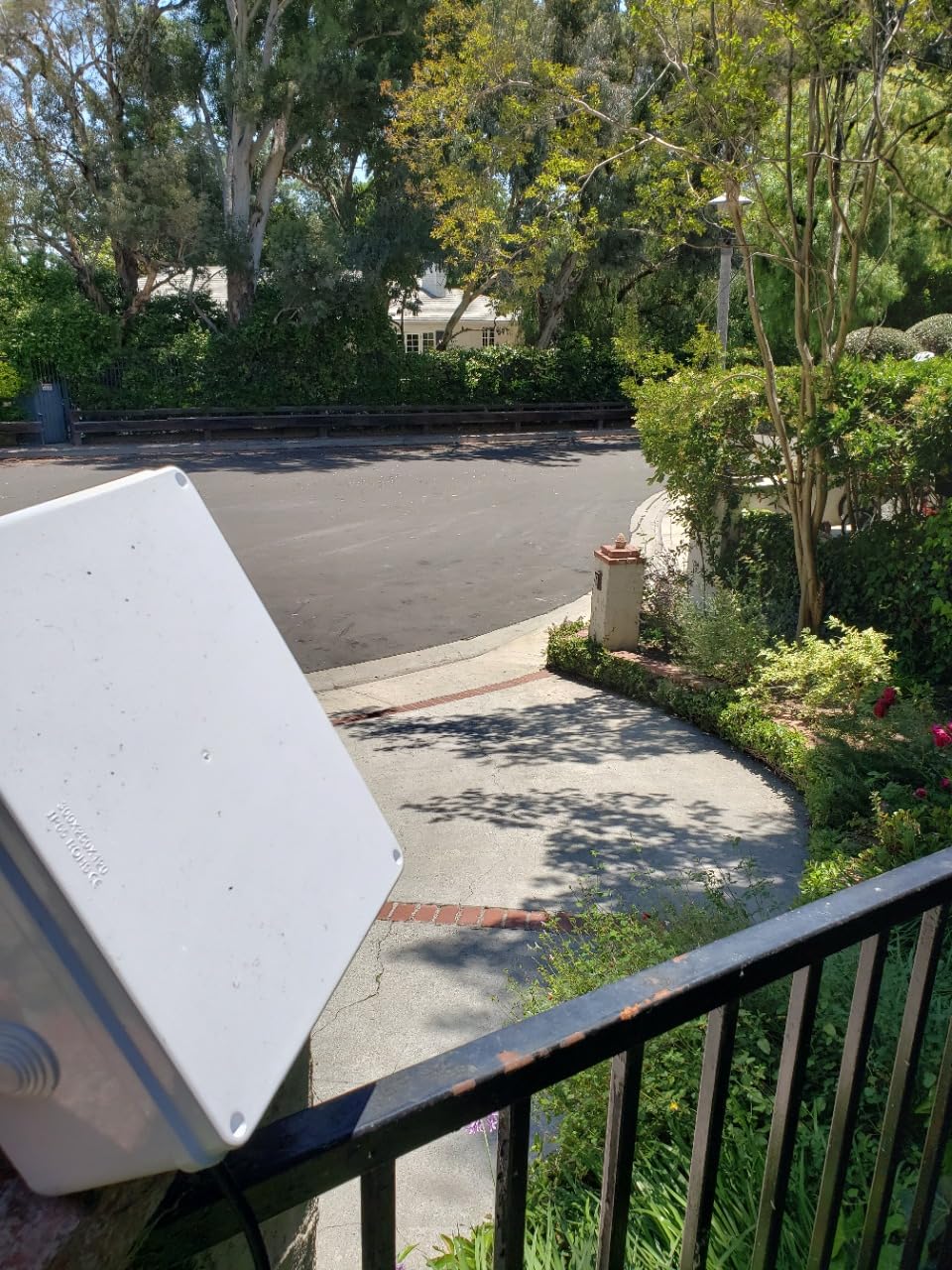 DoorBird IP Video Door Station D1101V Surface-Mount, Stainless Steel V2A, Brushed, Surface-mounting POE Video Doorbell customer photo 1