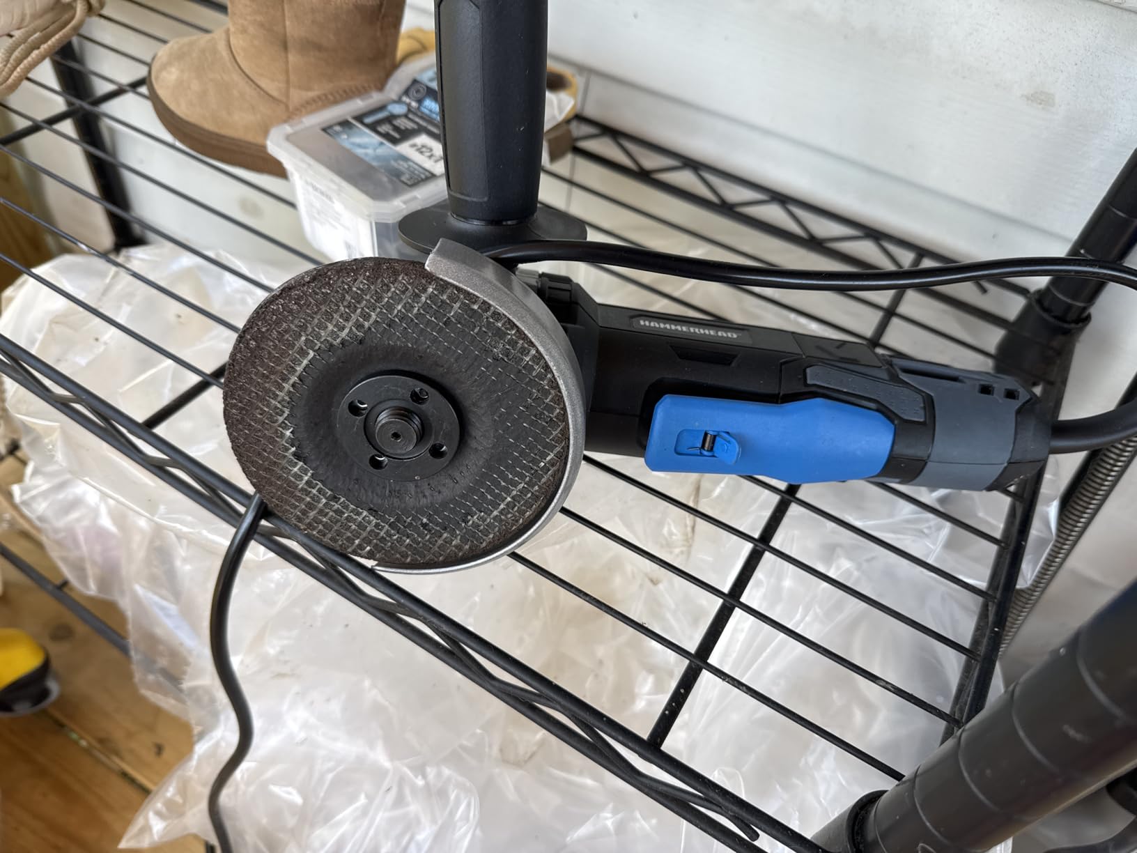 Hammerhead 6-Amp 4-1/2 Inch Angle Grinder with 3 pcs Grinding Wheel - HAAG060 customer photo 2
