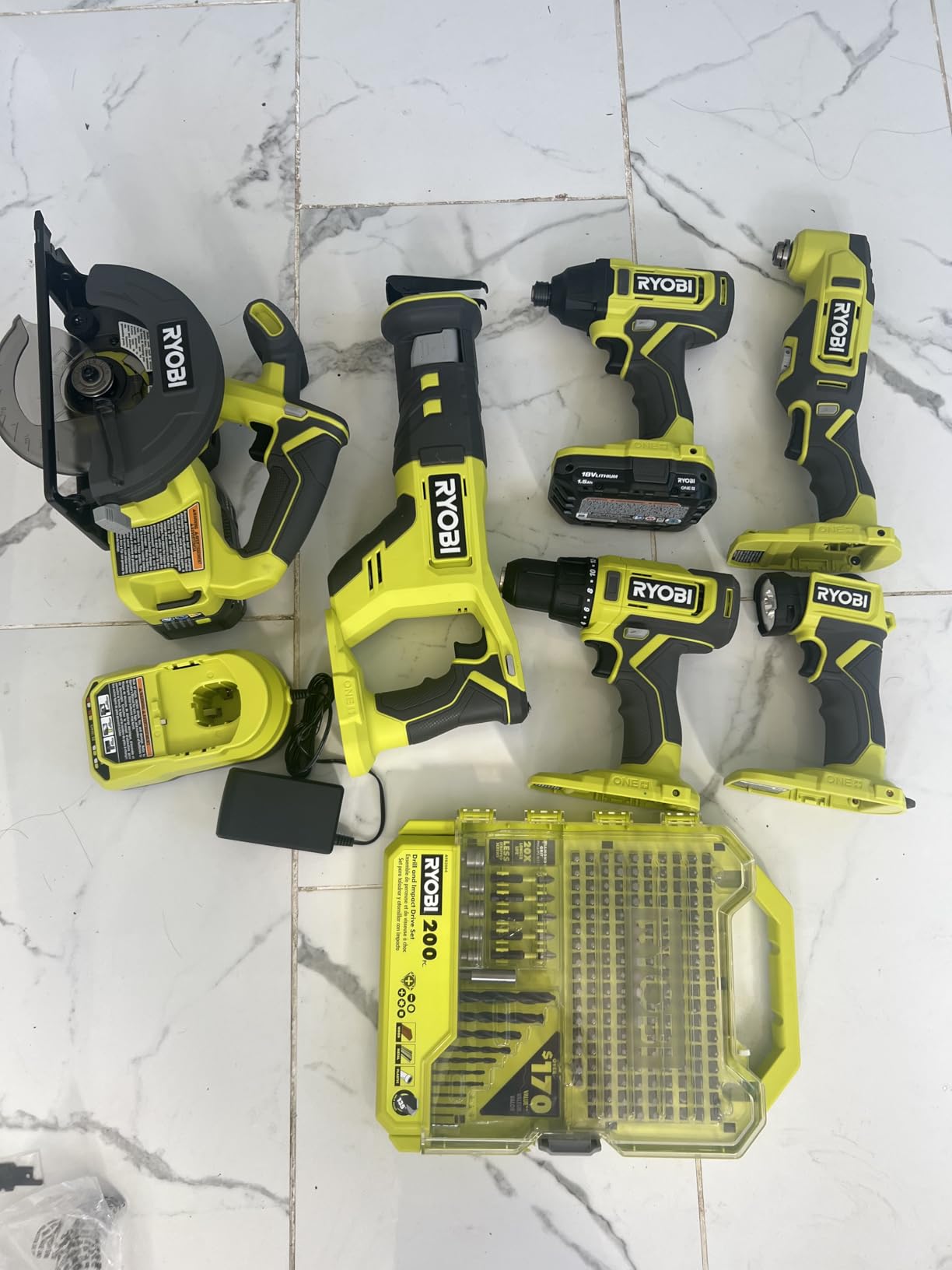 RYOBI P1819 18V One+ Lithium Ion Combo Kit (6 Tools: Drill/Driver, Impact Driver, Reciprocating Saw, Circular Saw, Multi-Tool, LED Worklight, 4.0 Ah & 1.5 Ah Battery, Charger, Bag) customer photo 1
