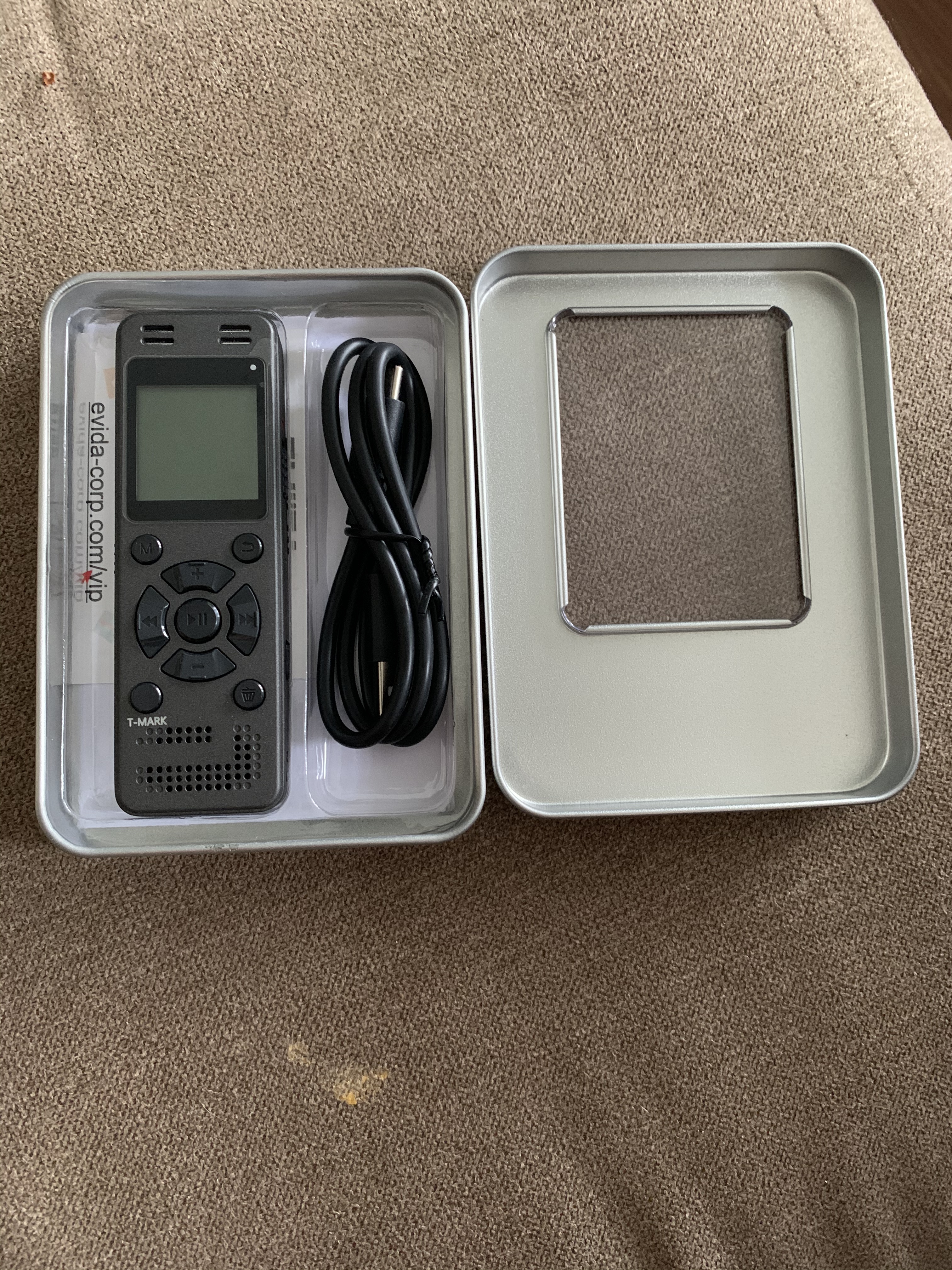 128GB Digital Voice Recorder for Lectures Meetings - EVIDA 9296 Hours Voice Activated Recording Device Audio Recorder with Playback, Password customer photo 2