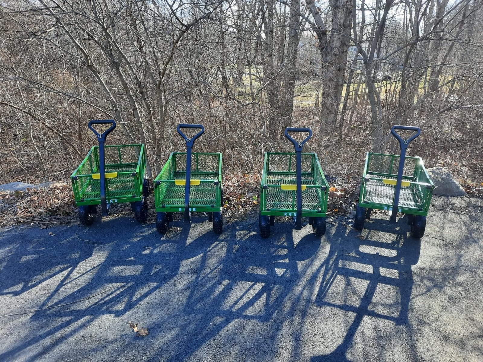 Gorilla Carts Steel Utility Garden Cart, 800 lb. Capacity, Flat Free Tires customer photo 1