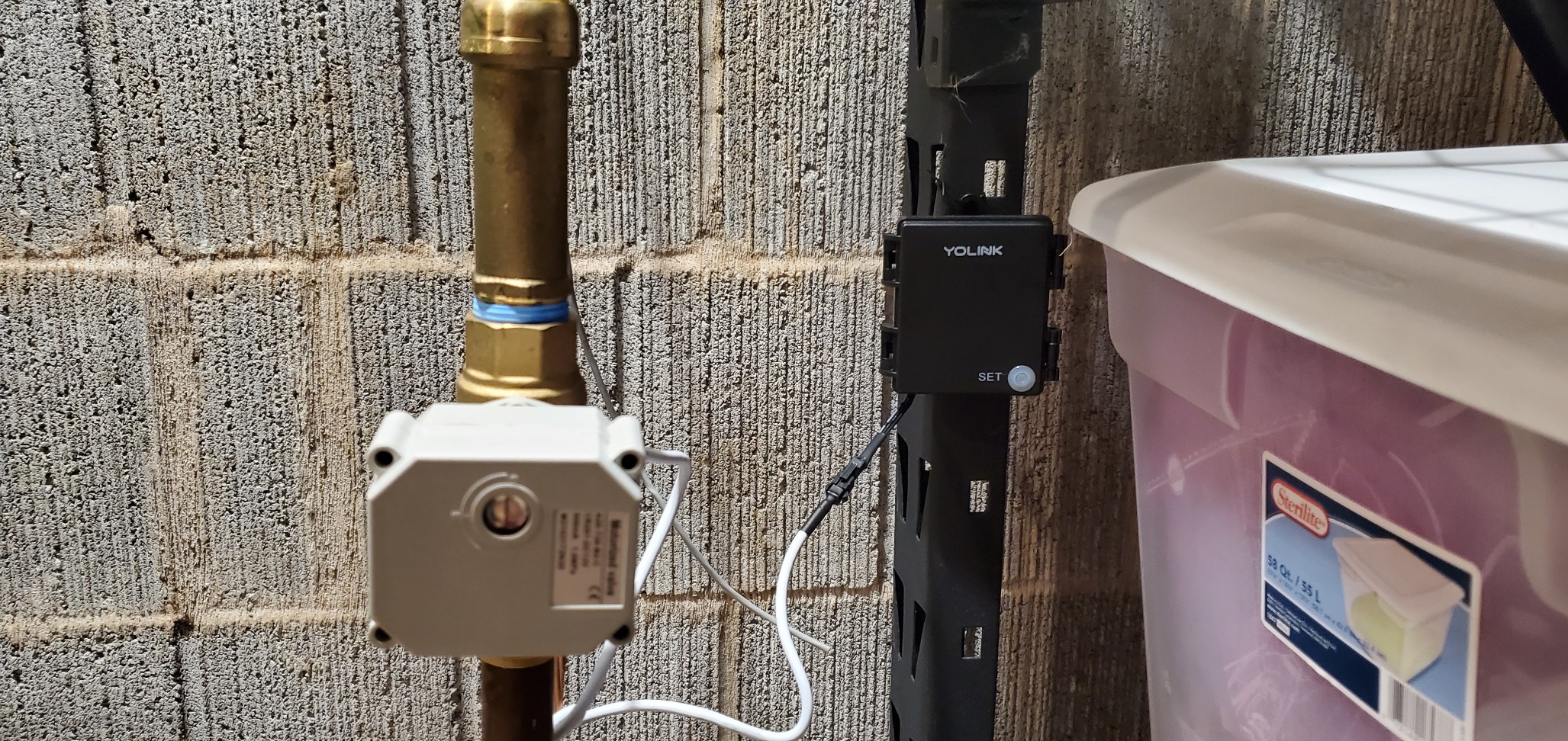 YoLink Water Leak Starter Kit: Hub + 4 Leak Sensor 1 (Silent), LoRa Long-Range, App/SMS/Email Alerts, D2D Offline Triggers, 2 AAA Up to 5-Year Battery, Compatible with Alexa/IFTTT/Home Assistant customer photo 1