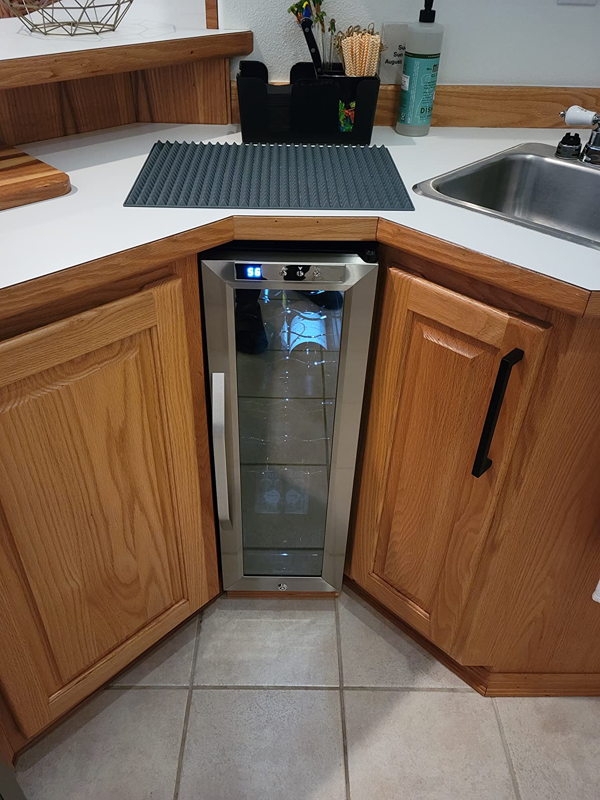 Ivation 12 Bottle Compressor Wine Cooler, Freestanding Fridge w/Lock, Black customer photo 2