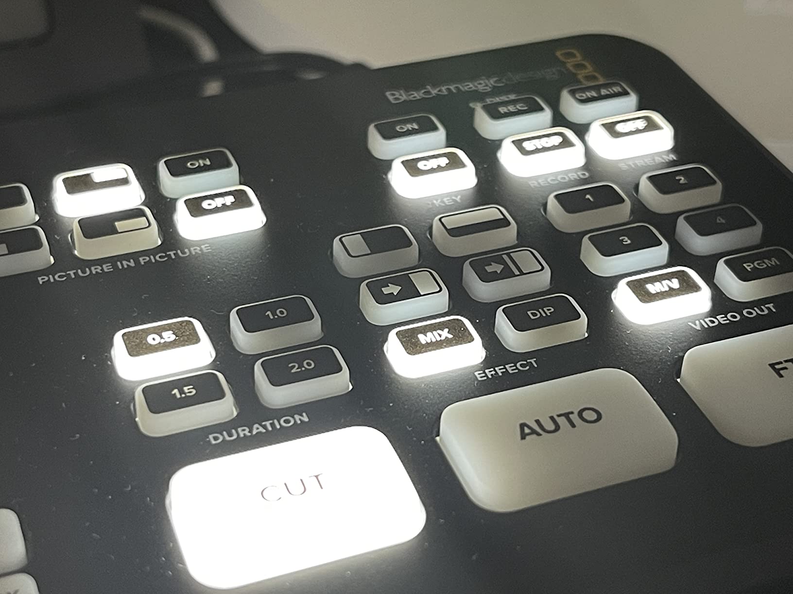 Blackmagic Design ATEM Mini Pro HDMI Live Stream Switcher | 4-input HDMI live production switcher with built-in streaming, recording, and multiview (SWATEMMINIBPR) customer photo 2