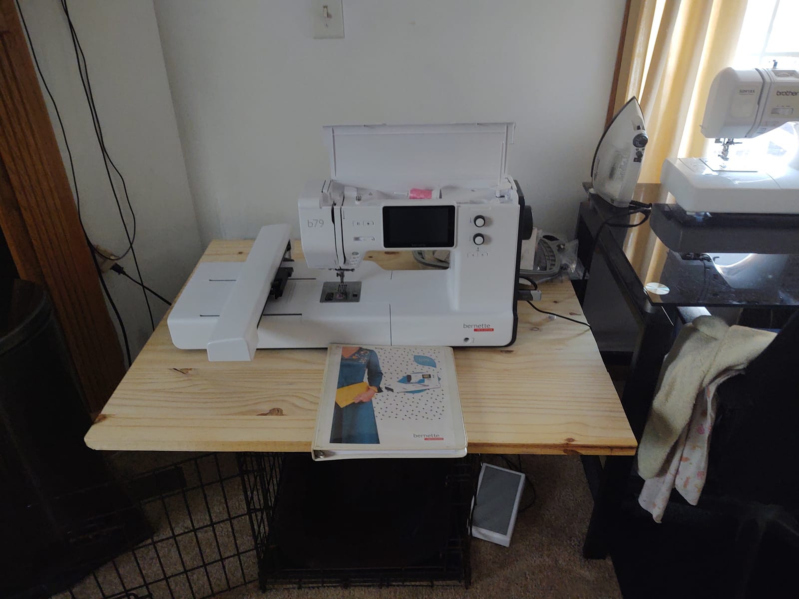 Bernette b79 Computerized Sewing & Embroidery Machine | 5-Inch Color Touchscreen, Multi-Function Knobs, 4 LEDs, 230mm Sewing Space customer photo 2