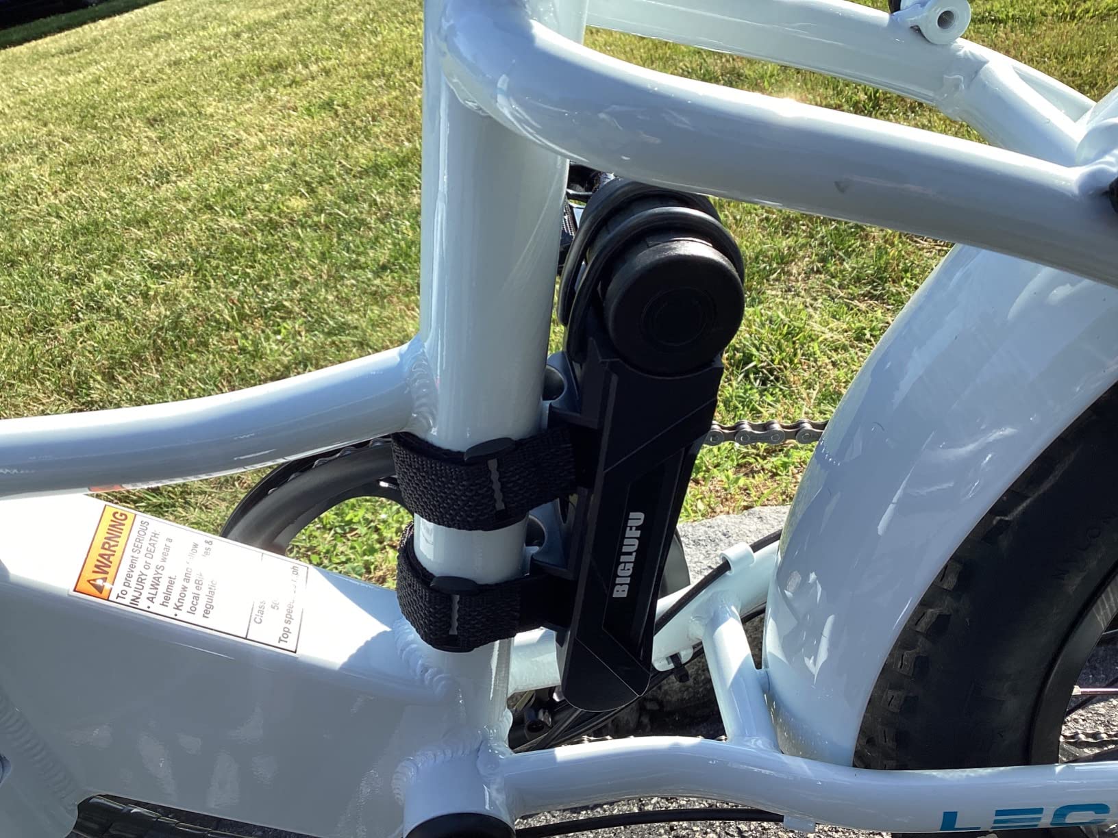Bike Lock Bicycle Scooter Motorcycle Folding Locks with 4Keys, Fold Chain Heavy Duty Alloy Steel Foldable Lock with Mounting Bracket 2pc Straps, 86cm/34 Unfolding, 1.92 lbs customer photo 1