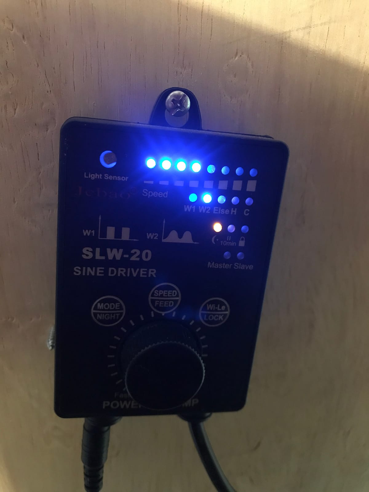 SLW Wave Maker Flow Pump with Controller for Marine Reef Aquarium (SLW-20, 2641 GPH) customer photo 2