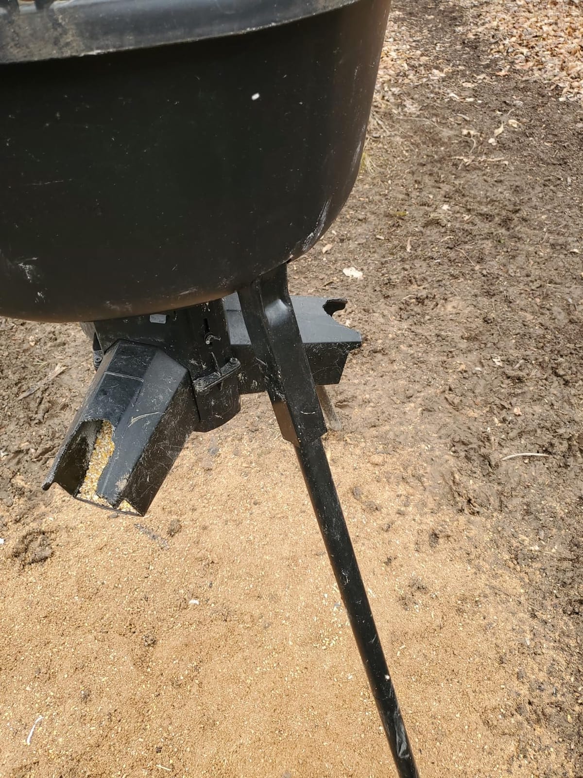 American Hunter 3 Way Gravity Tube Feeder Attachment customer photo 2
