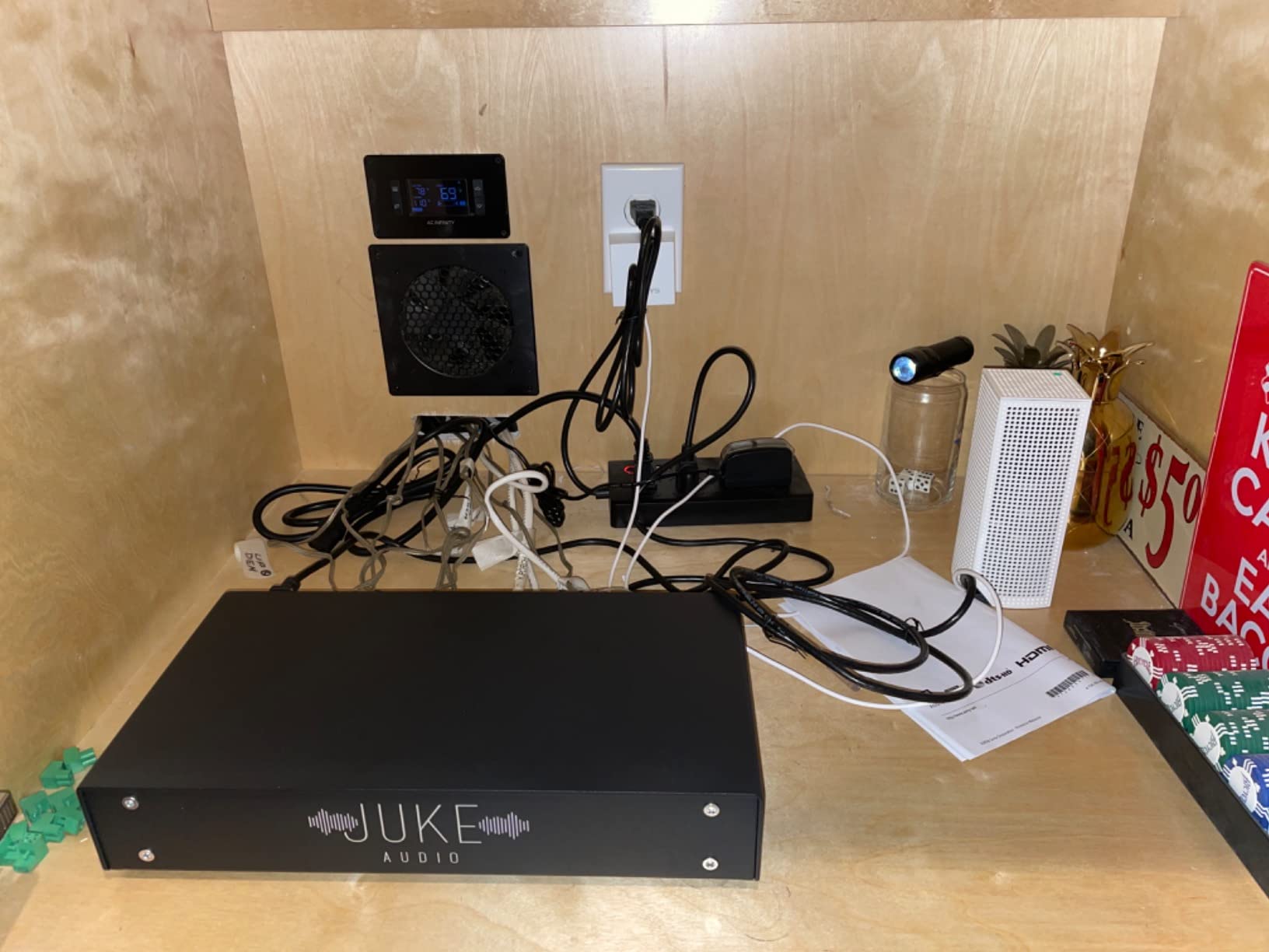 Juke-6 | 6 Zone Audio Amplifier | Wirelessly Controlled Multi-Room Audio System | Compatible with Airplay 2, Spotify Connect, Bluetooth, DLNA customer photo 2