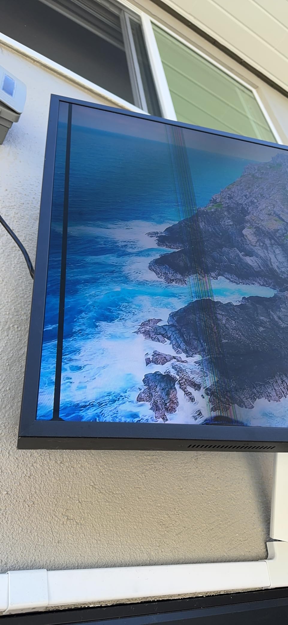 SAMSUNG 55-inch Class QLED 4K The Terrace Partial Sun Outdoor, Direct Full Array 16x, Quantum HDR 32x, Weatherproof, Wide Viewing Angle Smart TV w/ Alexa Built-in (QN55LST7TAFXZA, Latest Model) customer photo 1