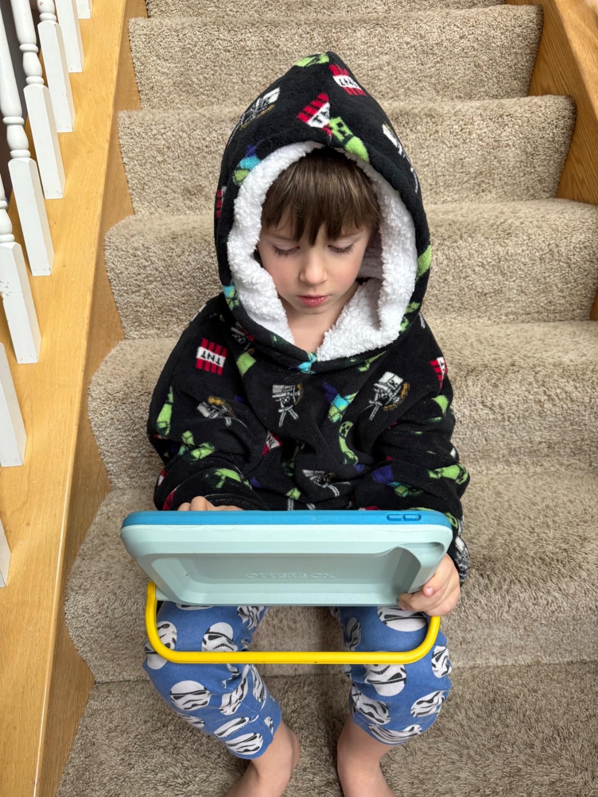 Minecraft Blanket Hoodie Gifts for Kids Teens, Fleece Wearable Blanket with Sherpa Hood, Cozy Creeper Loungewear for Gamers customer photo 1