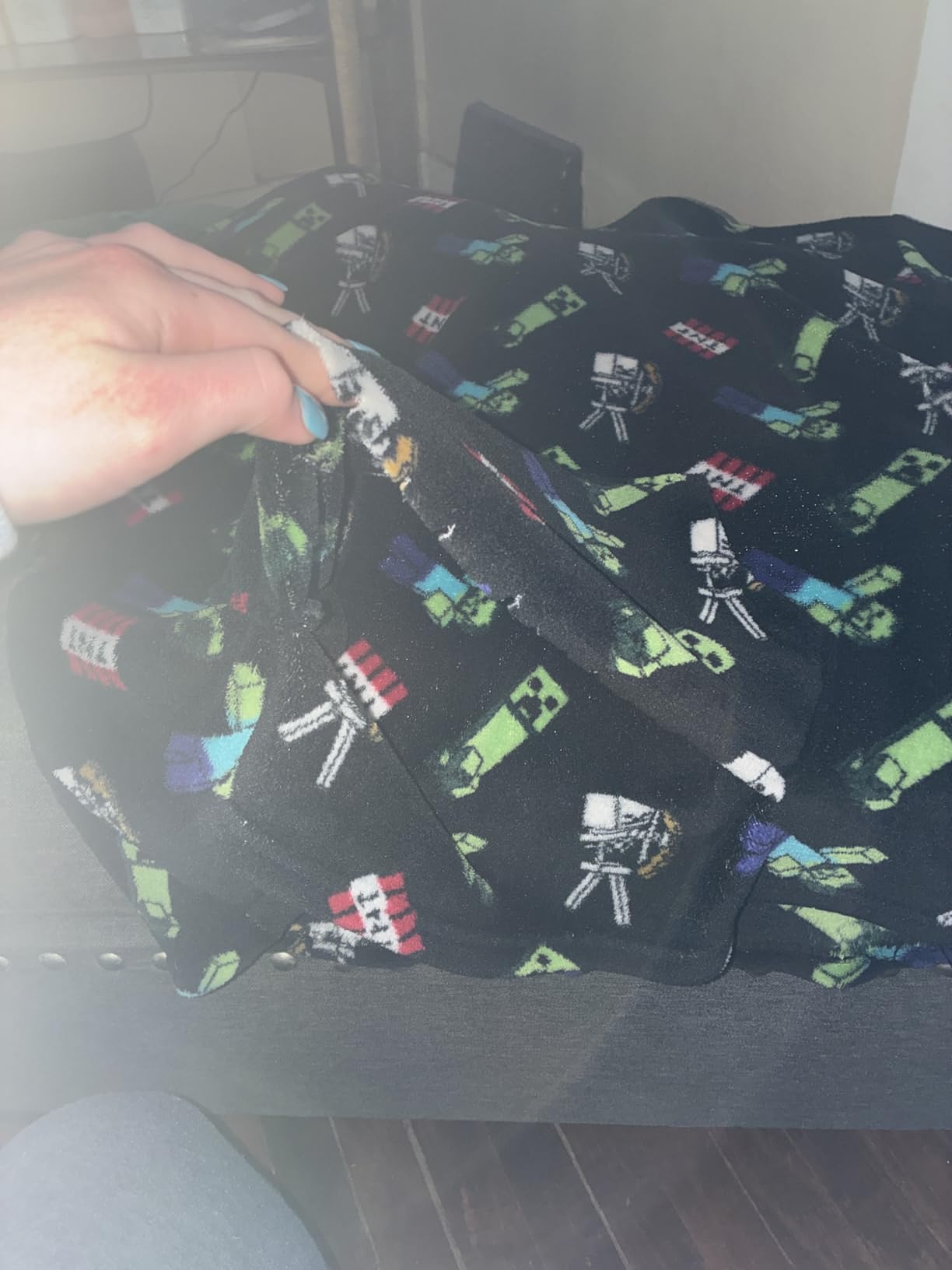 Minecraft Blanket Hoodie Gifts for Kids Teens, Fleece Wearable Blanket with Sherpa Hood, Cozy Creeper Loungewear for Gamers customer photo 2