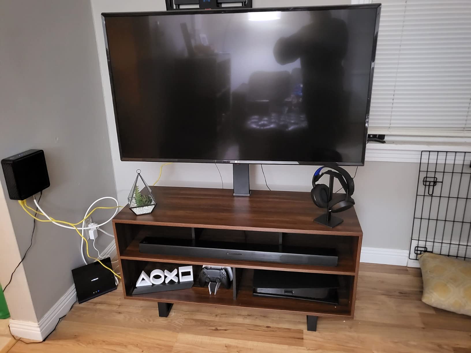 FITUEYES TV Stand with Wood Console for 32-70 Inch TVs up to 110 lb Walnut | Swivel Floor Entertainment Center with Height Adjustable, Modern Television Stands with Storage for Living Room, Bedroom customer photo 1