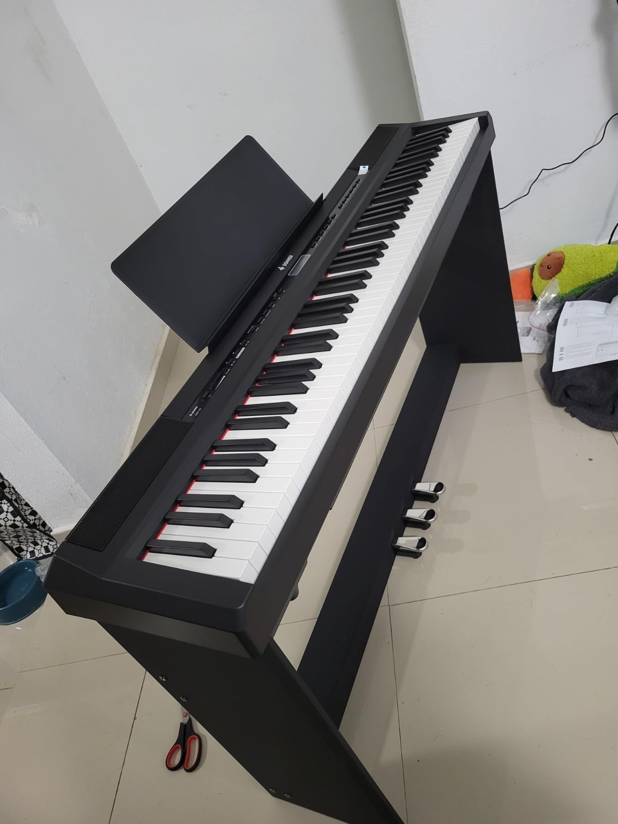 Donner DEP-20 Beginner Digital Piano 88 Key Full Size Weighted Keyboard, Portable Electric Piano with Furniture Stand, 3-Pedal Unit customer photo 2