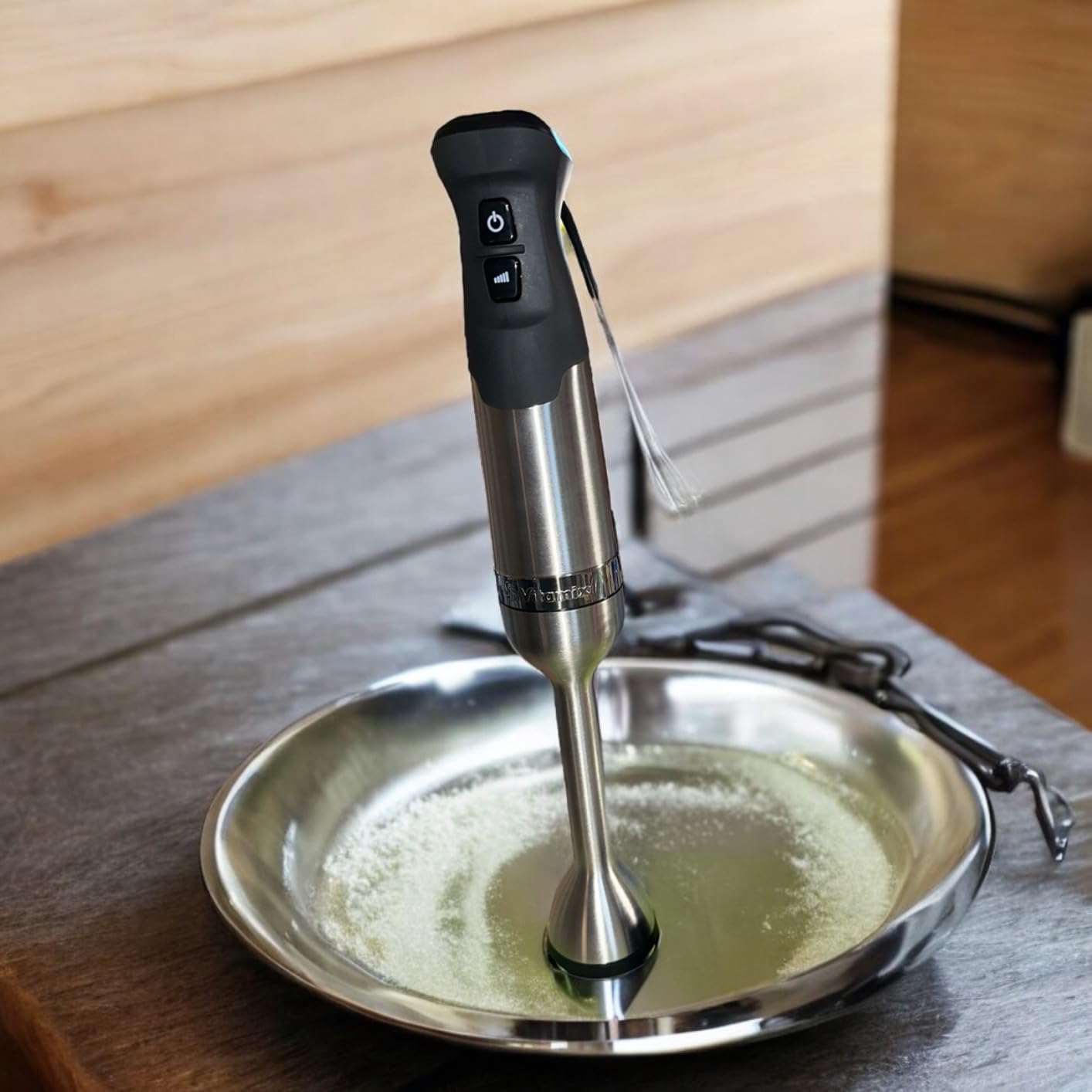 Vitamix 5-Speed Immersion Blender, 625-Watt Motor, Stainless Steel/Black | Professional-Grade Hand Blender, 5-Speed Control, One-handed Operation, Stainless Blades, 5-Foot Cord, Blend in Any Container customer photo 1