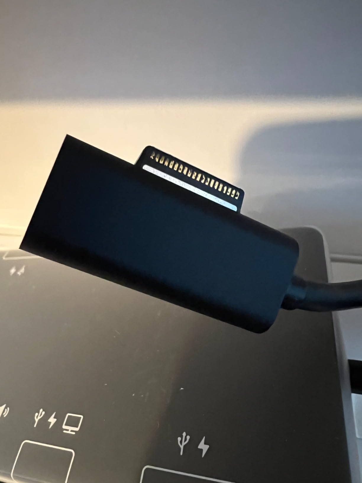 Microsoft Surface Dock 2 customer photo 2