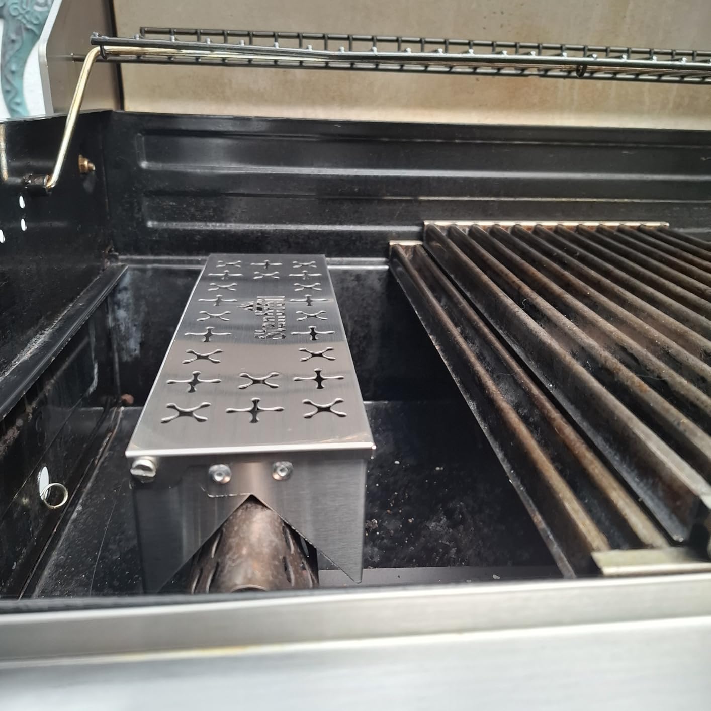 Stanbroil Stainless Steel Smoker Box Gas Grilling Wood Chip Smoking Box | Enhanced Smoke Flavor, Double V-Shape Design and Hinged Lid customer photo 1