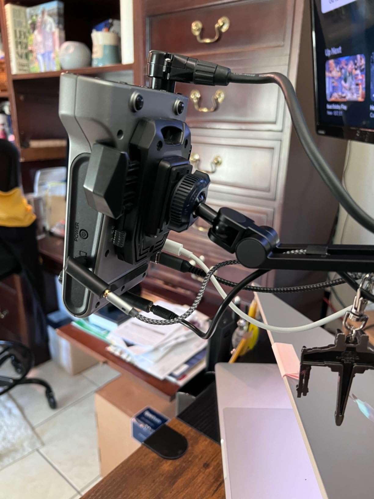 Zoom PodTrak P4 Podcast Recorder with 4 XLR Mic Inputs, 4 Headphone Outputs, Phone & USB Input for Remote Interviews, Sound Pads customer photo 2