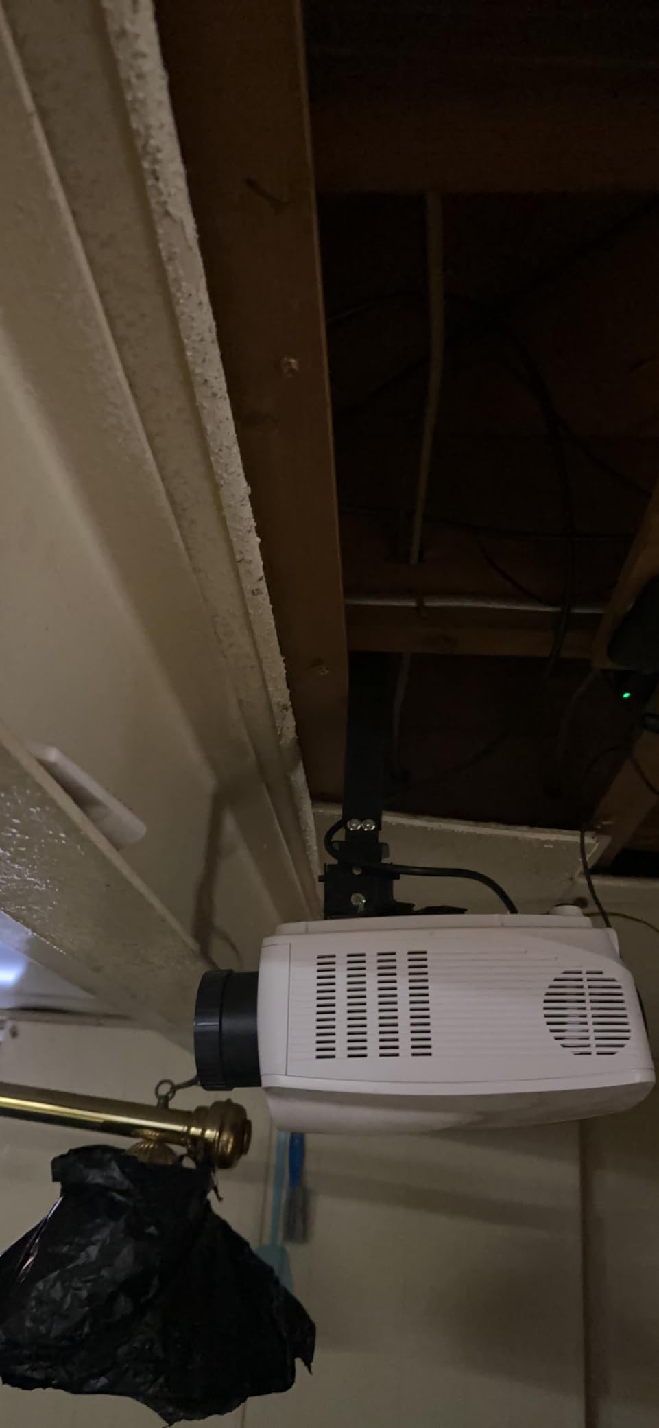 Projector Mount Wall or Ceiling Projection Mount Bracket with Adjustable Height and Extendable Arms Mounts for Home and Office Projector customer photo 2