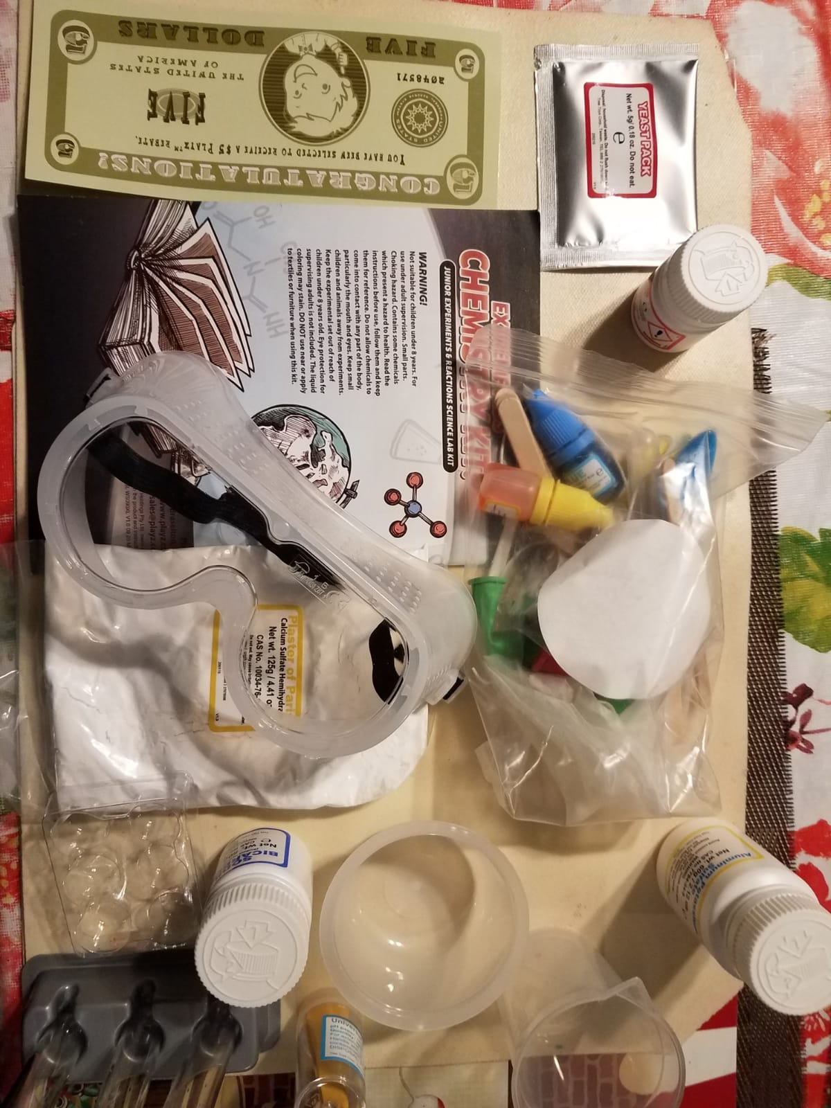 Playz Extreme Chemistry Educational Science Kits for Kids Age 8-12 | 52+ Experiments Chemistry Set Science Toys, STEM Projects with 51+ Tools, Kids Science kit, Science Experiments for Kids Gift customer photo 1