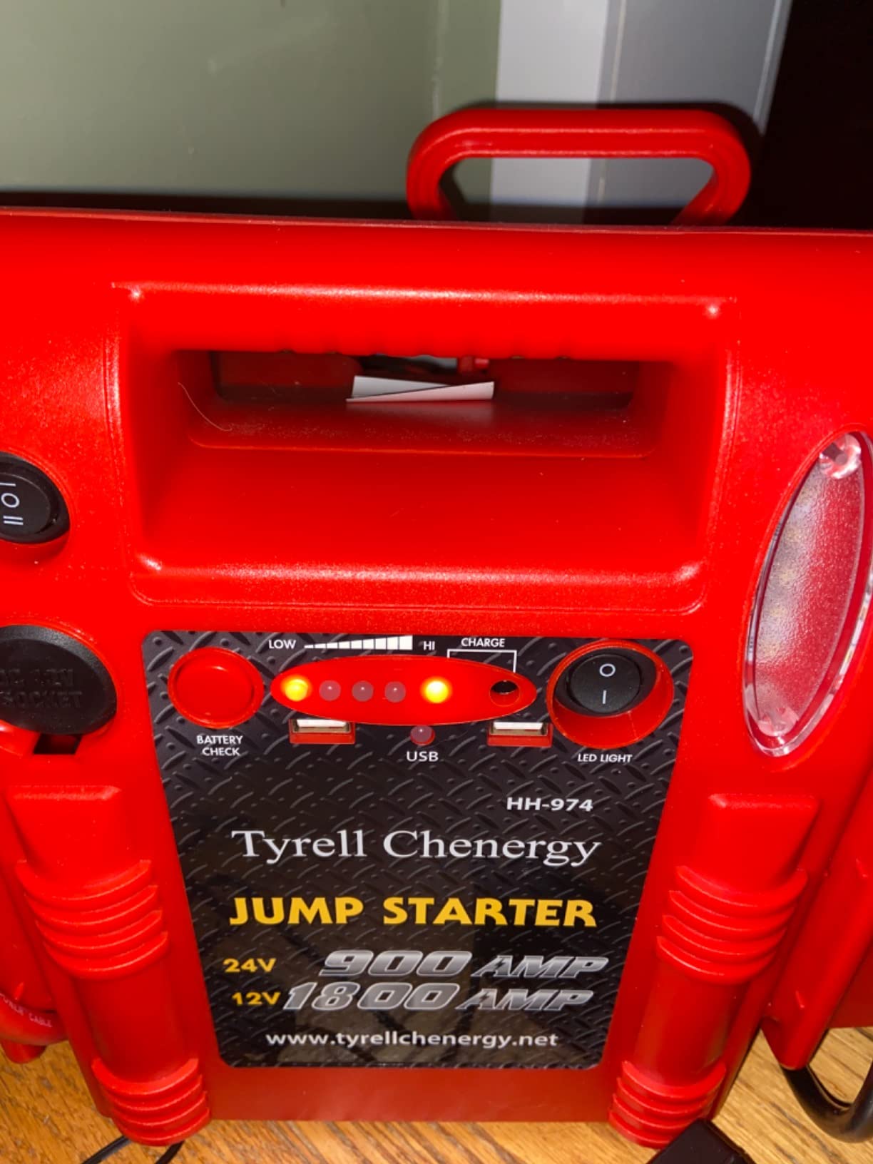 12V/24V Jump Starter, 2800/1400 Peak Amp Truck Battery Booster Pack with Pure Copper Jumper Cables, Heavy Duty Jump Box customer photo 2