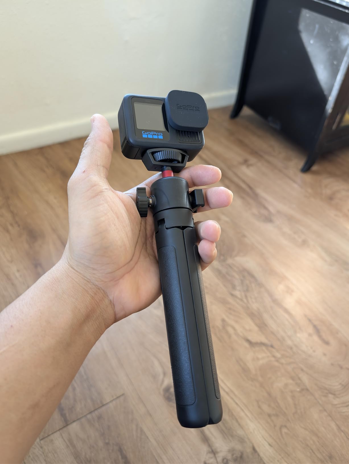 ULANZI MT-16 Extendable Mini Camera Tripod, 4 Levels Adjustment 360 Degree Ball Head Cold Shoe Lightweight Portable Vlog Travel Selfie Stick Handle Grip Desktop Webcam Tripod for DSLR Action Camera customer photo 2