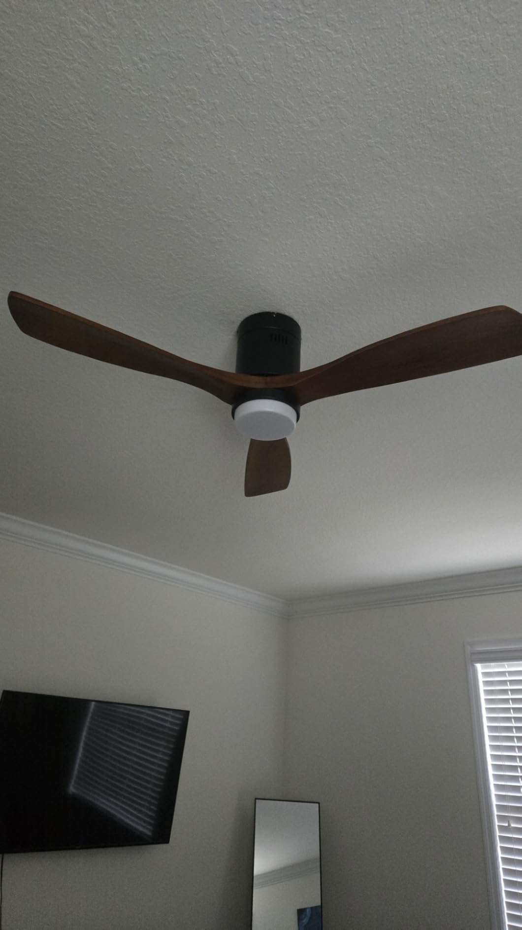 Sofucor 52 Inch Wood Ceiling Fans with Lights and Remote, Low Profile | Flush Mount, Quiet Reversible DC Motor, 3CCT Dimmable, 6 Speeds, Indoor/Outdoor/Bedroom/Living Room/Farmhouse/Patio, Brown customer photo 1