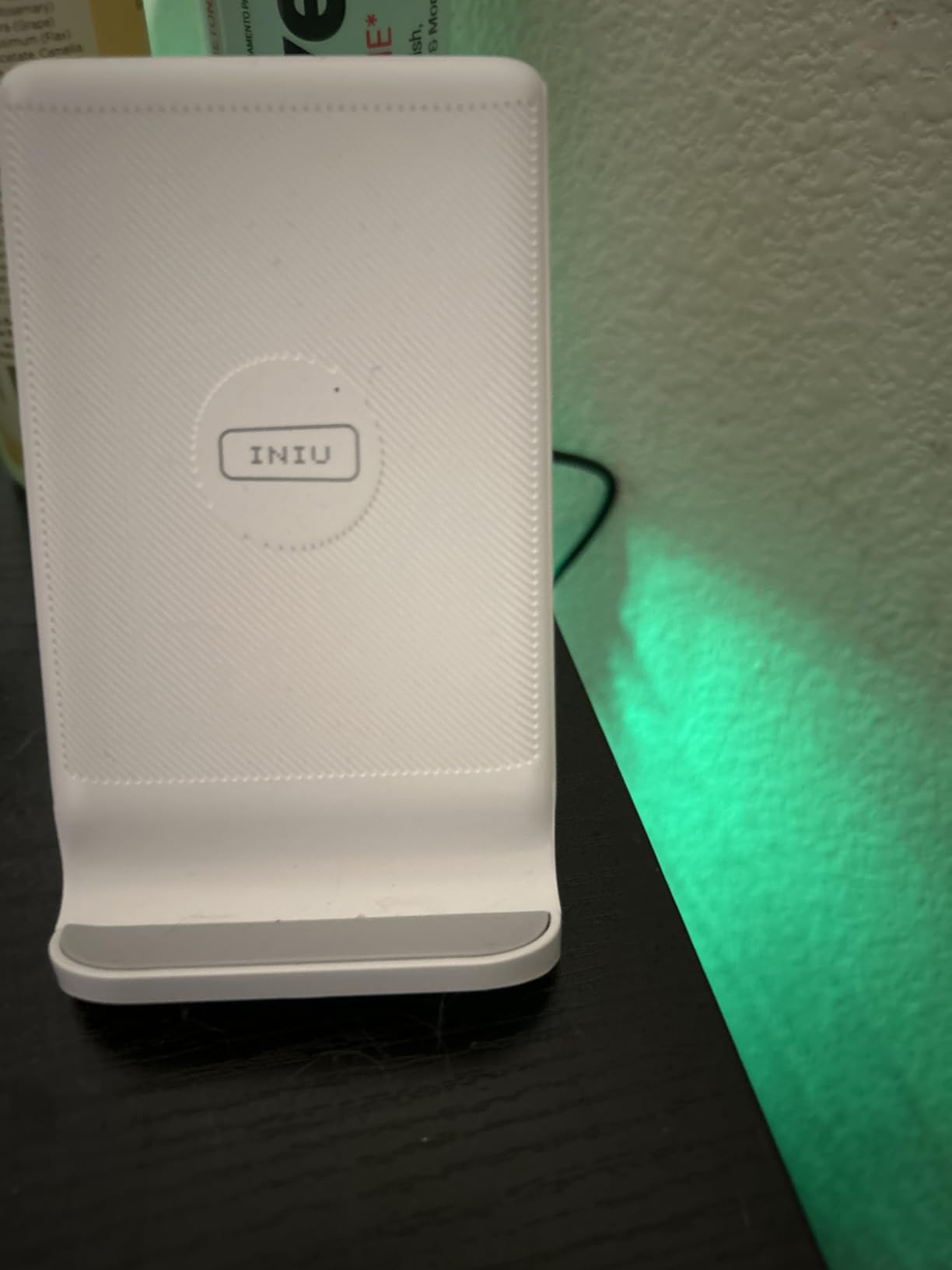 INIU Wireless Charger 15W Fast Wireless Charging Pad with LED Light Sleep-Friendly Adaptive customer photo 1
