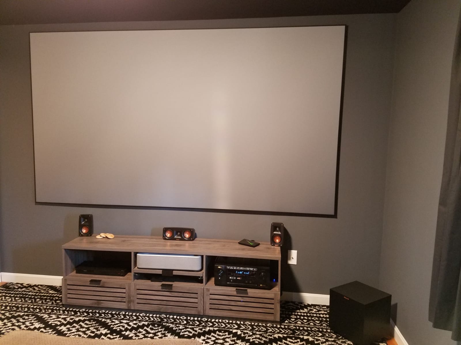 Elite Screens Aeon CLR3 123