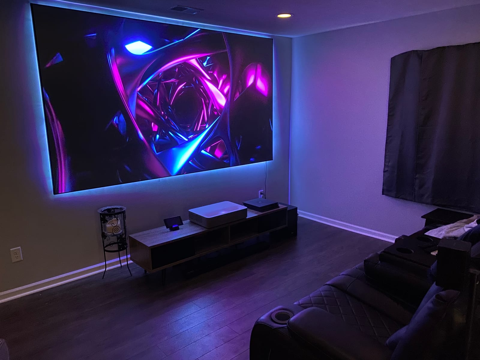 Elite Screens Aeon CLR3 123