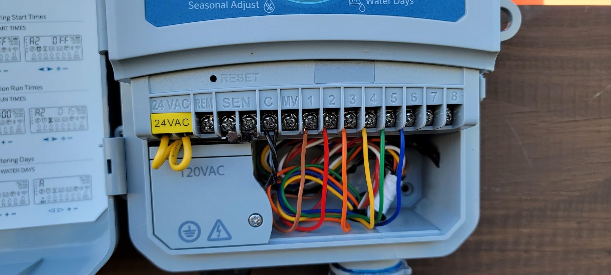 Hunter Hydrawise X2 8 Zone Sprinkler Controller, Outdoor Irrigation Timer for Lawn and Garden, Weather Based Scheduling, Cycle and Soak, Smart Controller Ready with Optional WiFi Module customer photo 2