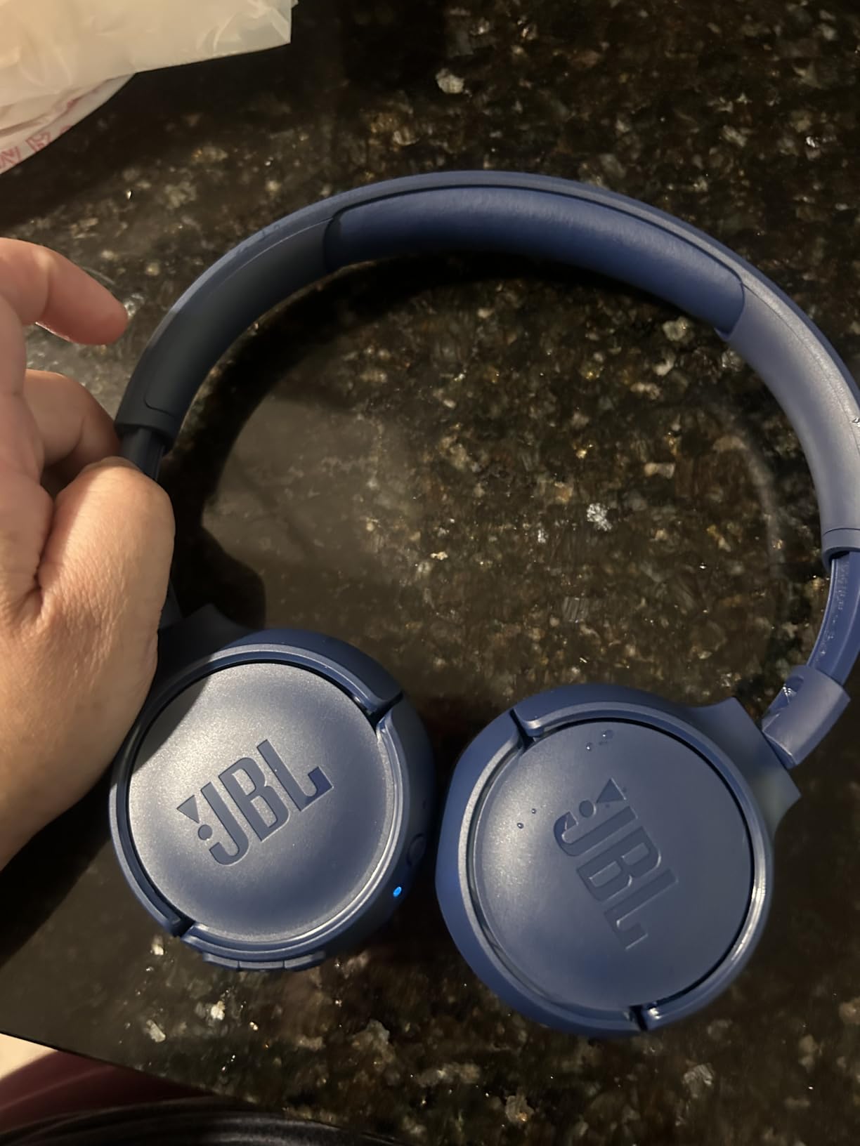 JBL Tune 510BT - Bluetooth headphones with up to 40 hours battery, microphone for call, foldable and comfortable customer photo 1