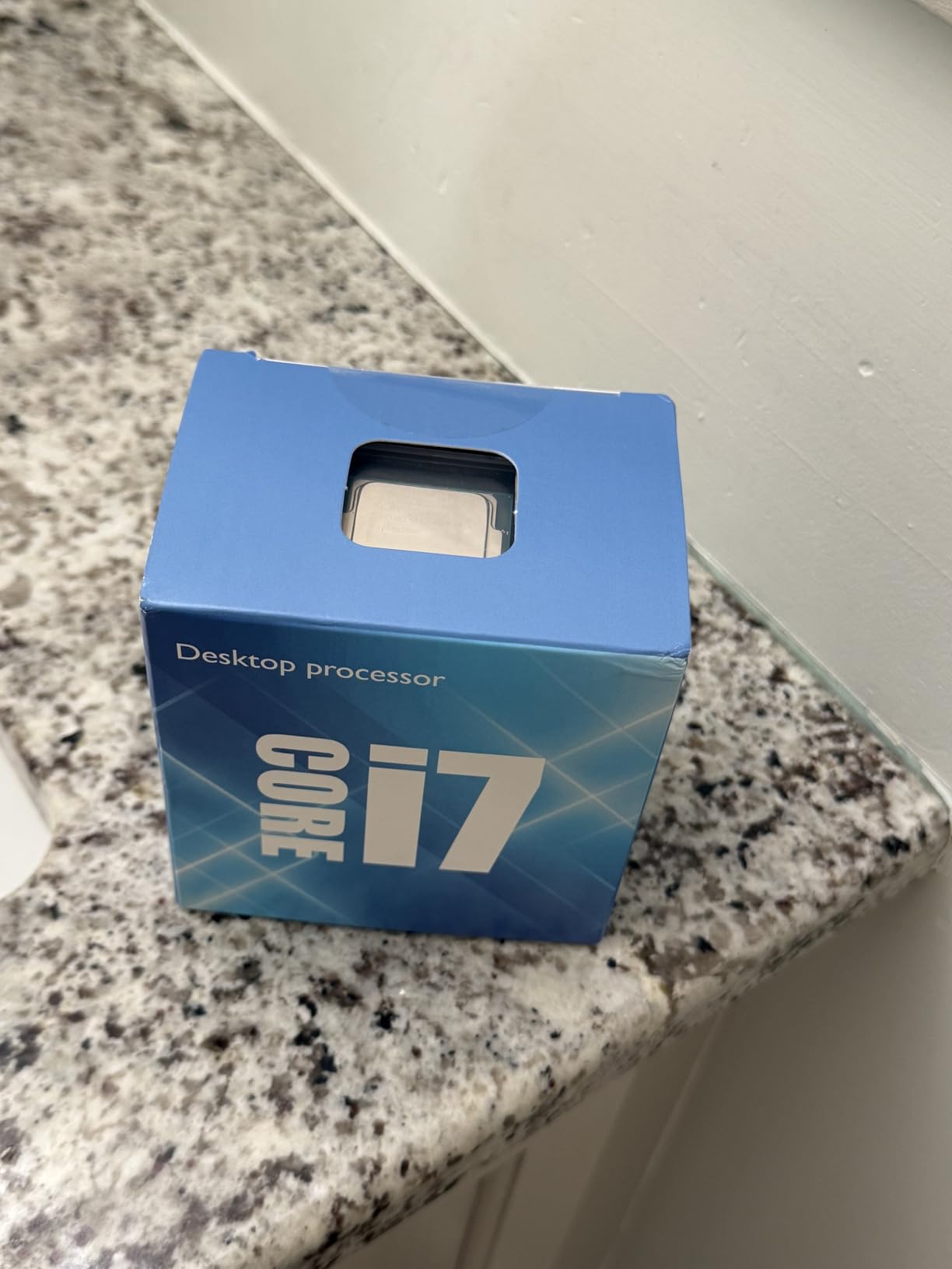Intel Core i7-11700K Desktop Processor 8 Cores up to 5.0 GHz Unlocked LGA1200 (Intel 500 Series & Select 400 Series Chipset) 125W customer photo 2