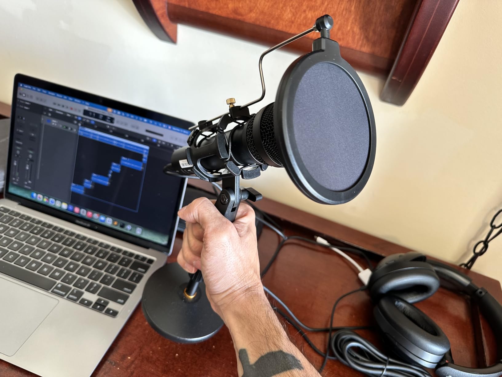 MAONO HD300T USB/XLR Dynamic Podcast Microphone customer photo 2
