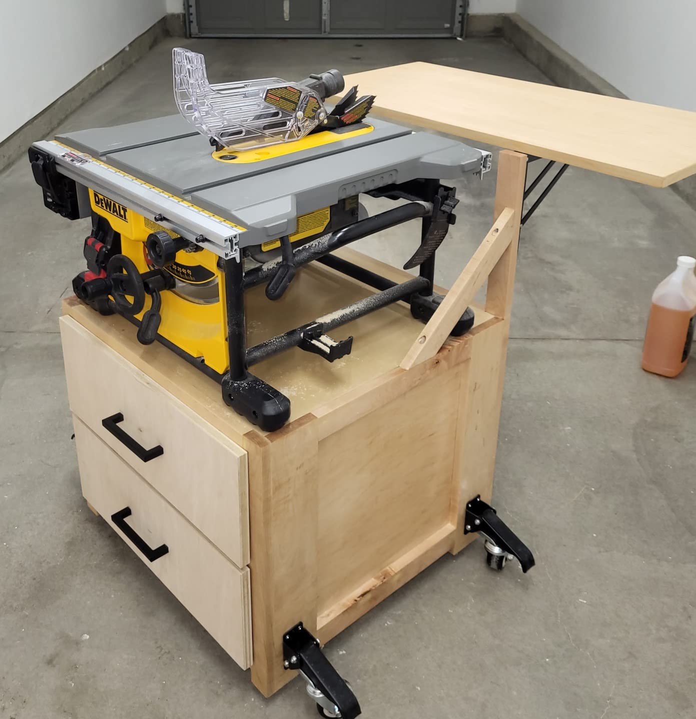 DEWALT Portable Table Saw with Stand, 8-1/4 inch, up to 48-Degree Angle Cuts (DWE7485WS) customer photo 2