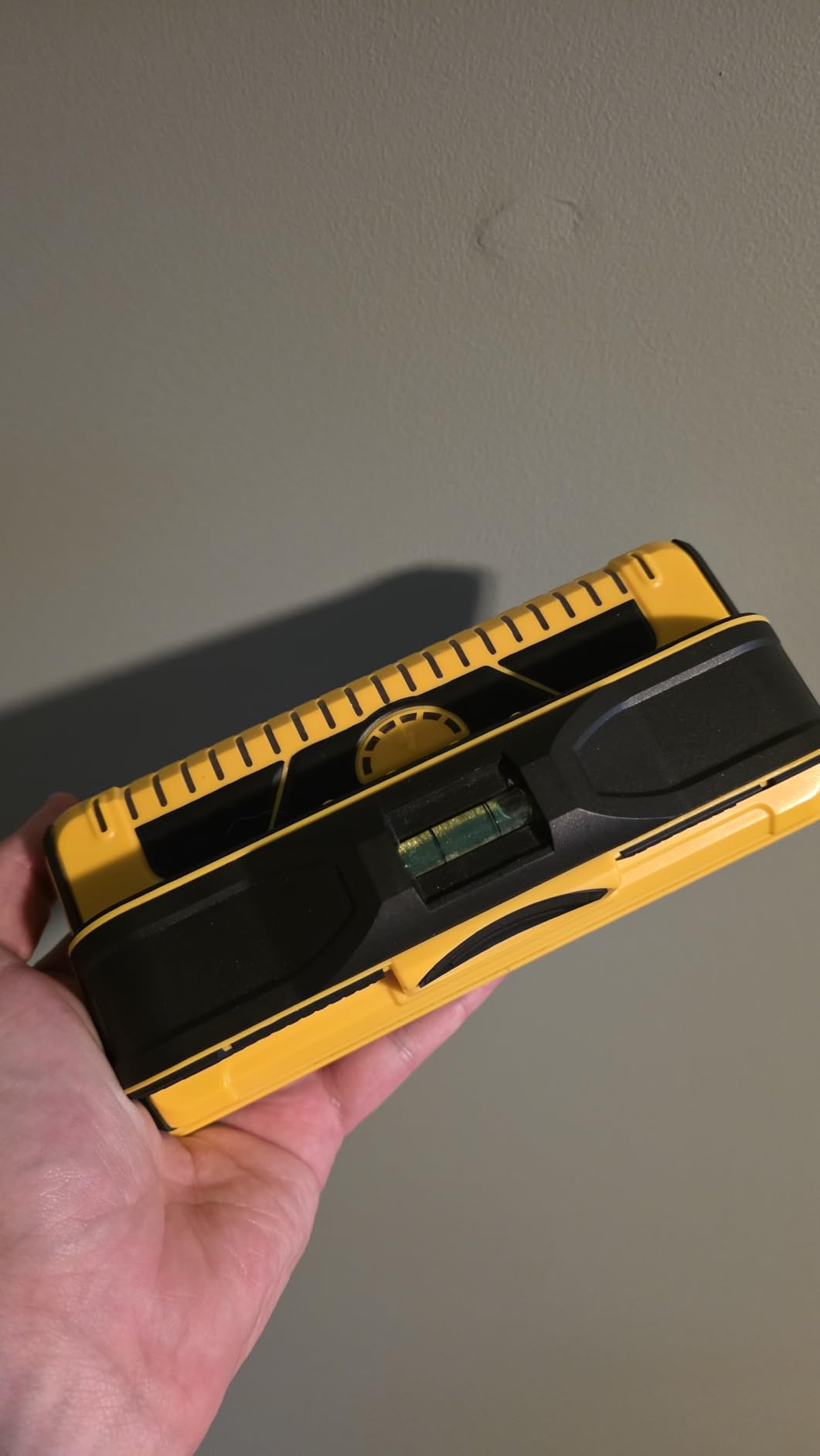 Franklin Sensors ProSensor M210 13-Sensor Stud Finder, Live Wire Detection | High-Accuracy Stud Finder Wall Scanner, Wood and Metal Stud Detector, Made in the USA, Shows Full Width of Studs customer photo 1
