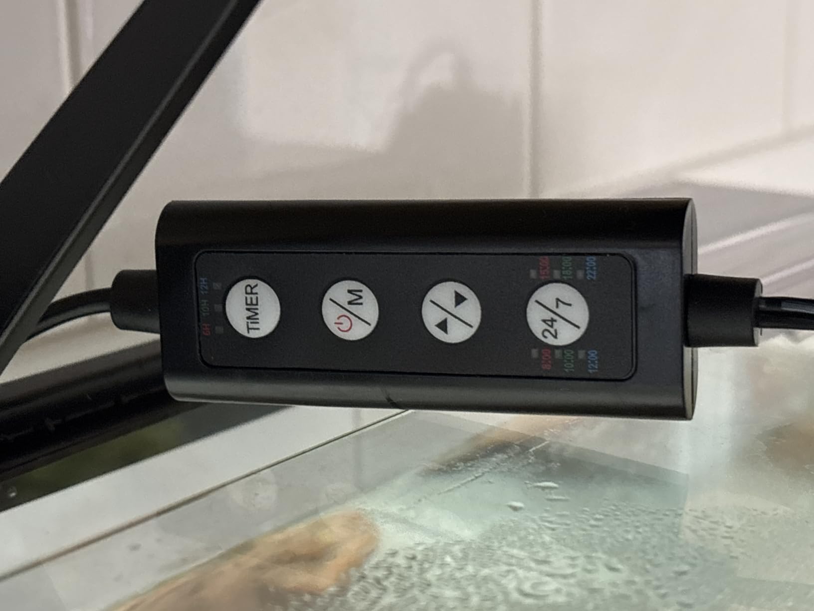 hygger Clip On 24/7 Lighting Aquarium LED Light, Sunrise-Daylight-Moonlight and DIY Mode, Adjustable Timer/Brightness Fish Tank Light with 7 Colors for Planted Tank (14W for 12~20in Tank) customer photo 2