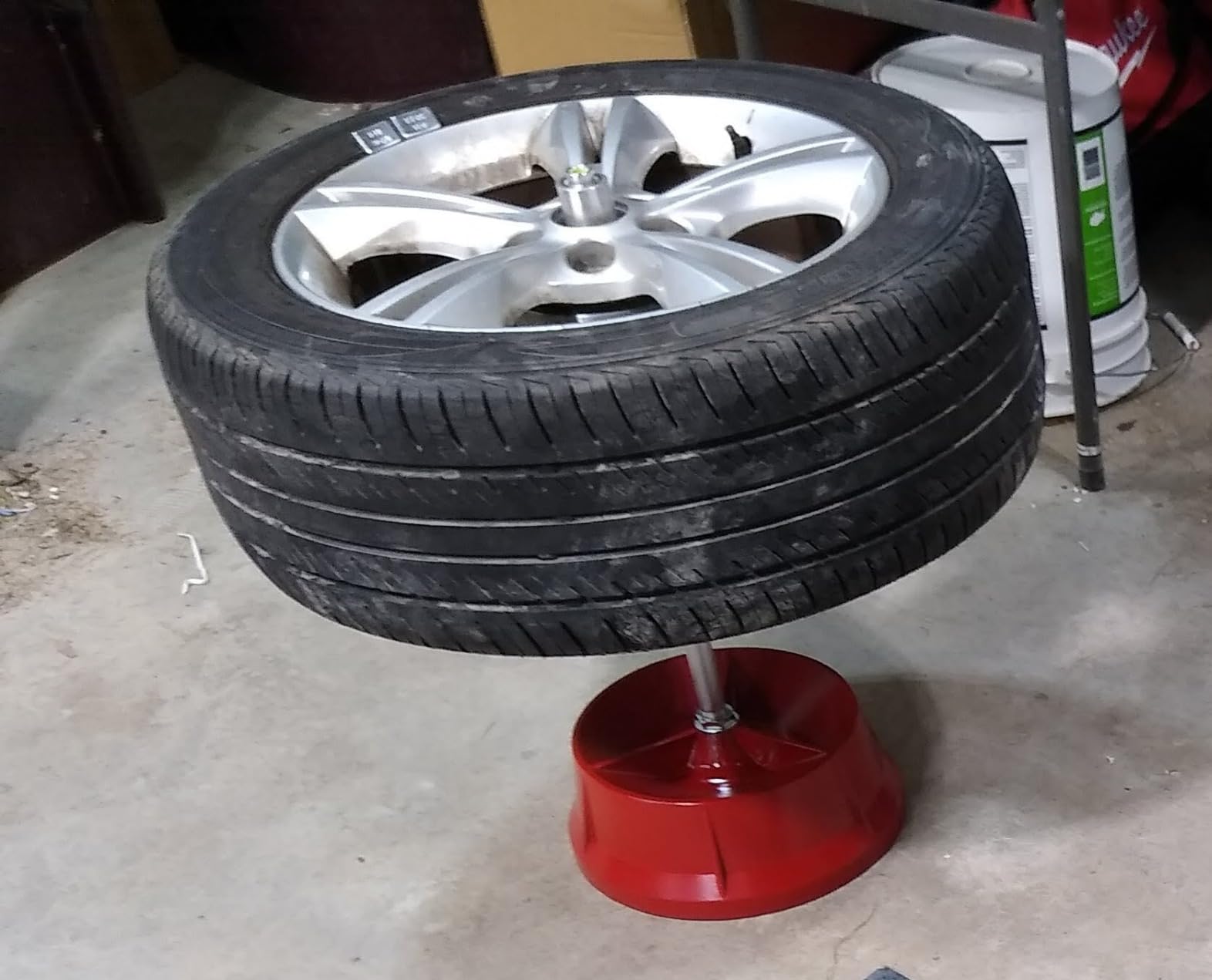 ATPEAM Portable Bubble Wheel Balancer Heavy Duty Tire Balancing Machine | Bubble Level Tire Balancer for Car Motorcycle Light Truck Wheels, Rust-Resistant Alloy Steel Base for Heavy Duty Garage Use customer photo 2
