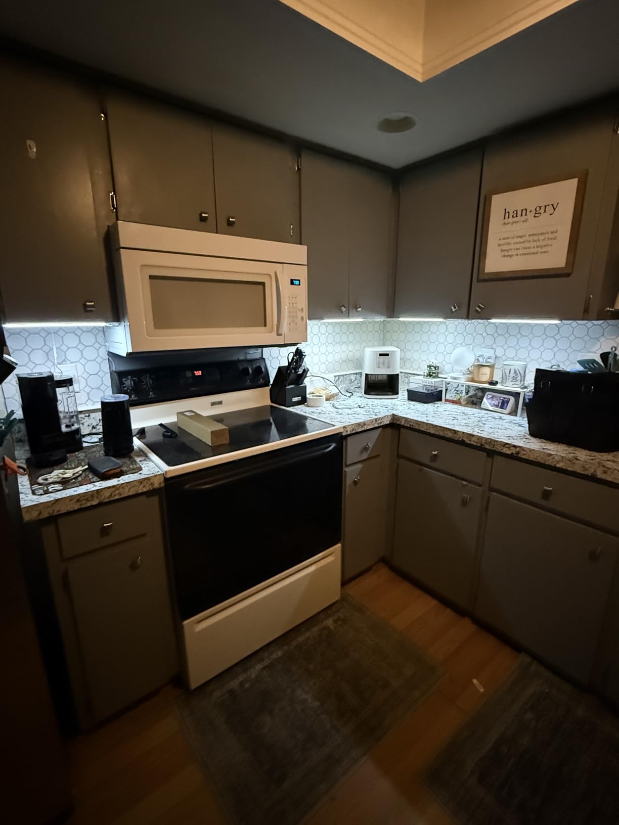 Plug-in Under Cabinet Lighting, 2pcs 12 Inch Dimmable Closet Light, Cold White 6000K Linkable USB LED Light Bar, Memory Function, Under Counter Lights for Kitchen, Desk, Workspace customer photo 2