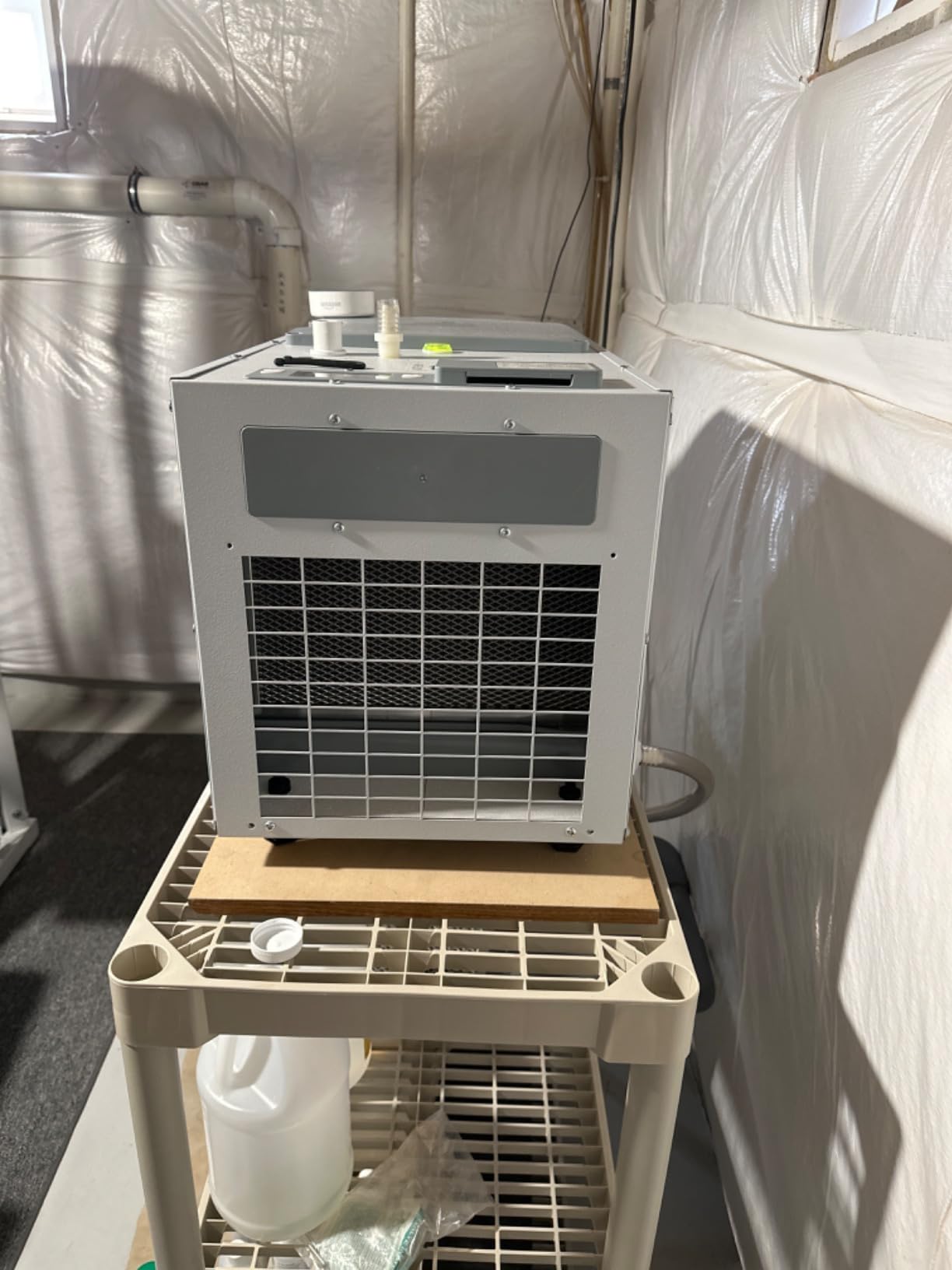AprilAire E100 Pro 100-Pint Whole-House Dehumidifier, Energy Star Certified, Commercial-Grade Whole-Home Dehumidifier for Basement, Crawlspace, or Whole House up to 5,500 sq. ft. customer photo 1
