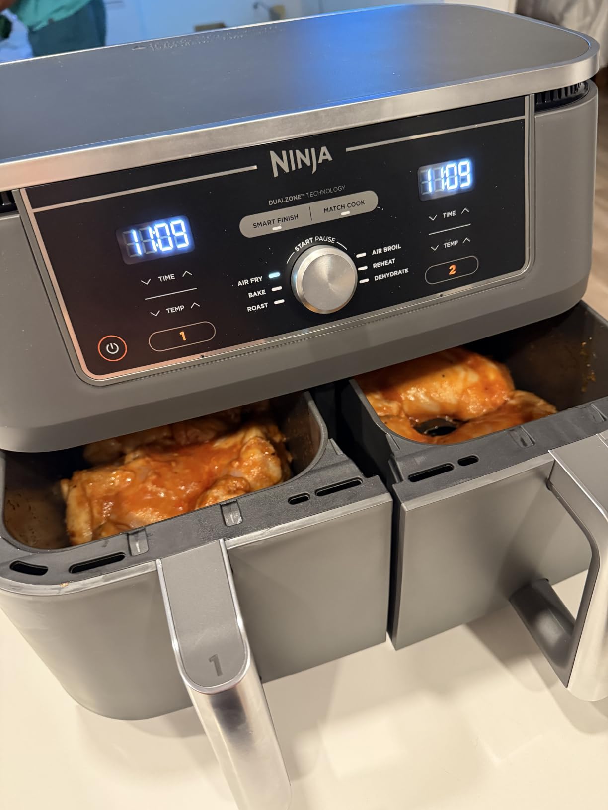 Ninja DZ401 Foodi 10 Quart 6-in-1 DualZone XL 2-Basket Air Fryer with 2 Independent Frying Baskets, Match Cook & Smart Finish to Roast, Broil, Dehydrate for Quick, Easy Family-Sized Meals, Grey customer photo 1