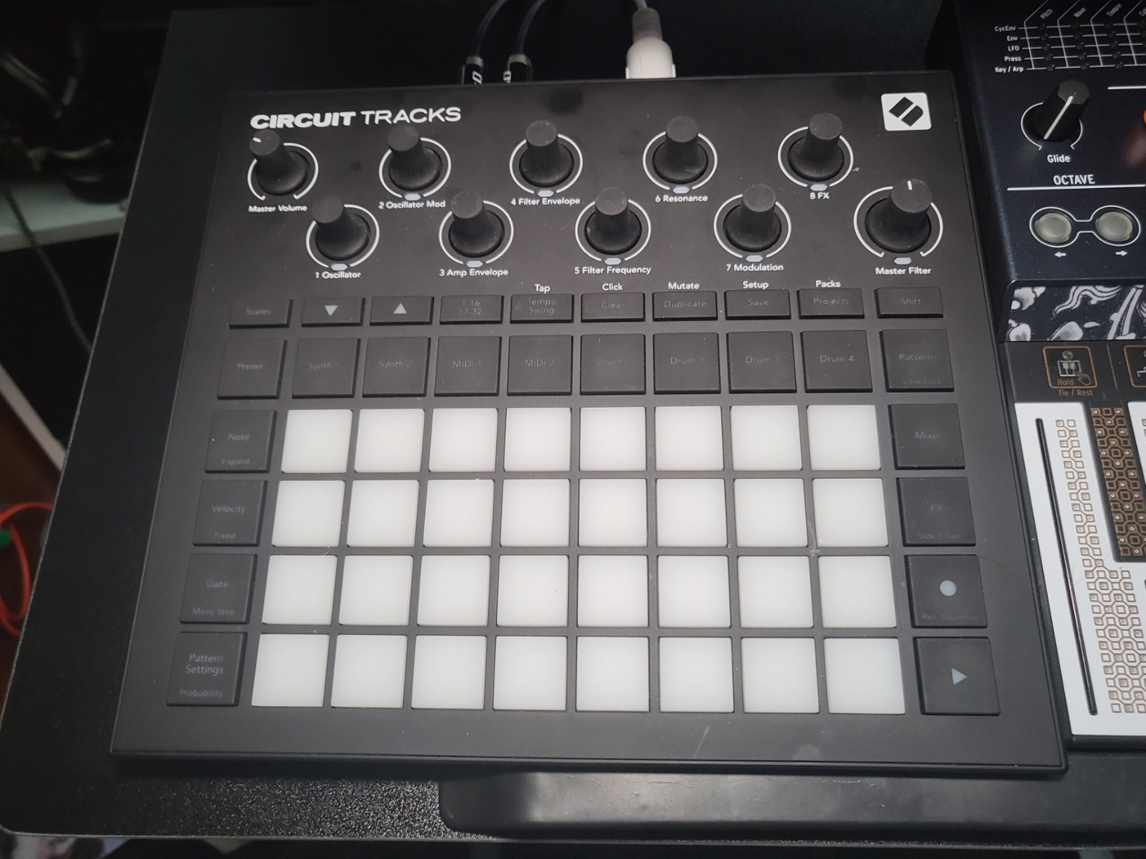 Novation Circuit Rhythm Sampler and Groovebox customer photo 1