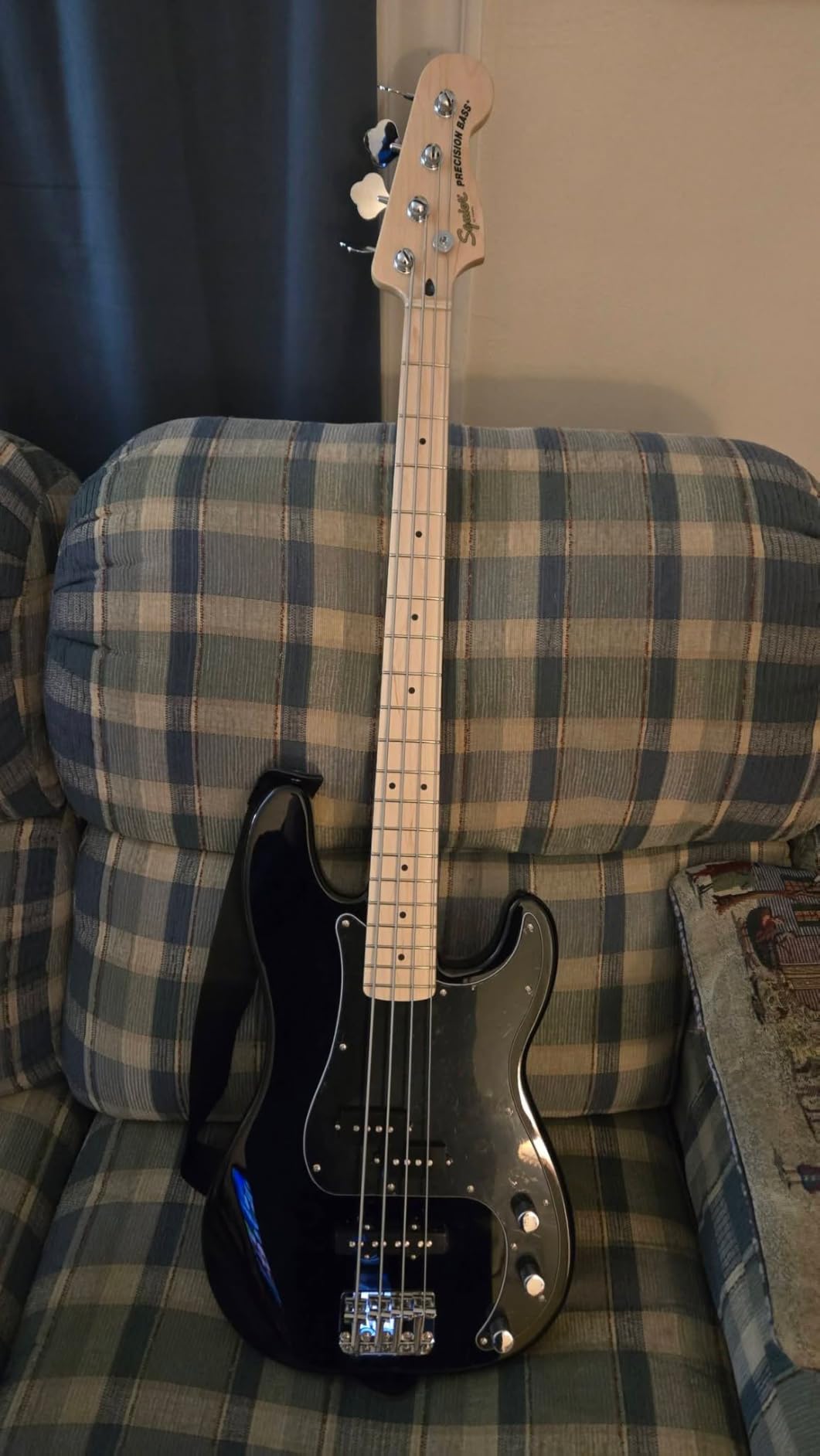 Fender Squier Affinity Precision Bass Pack, with Rumble 15 Amp, Black customer photo 2